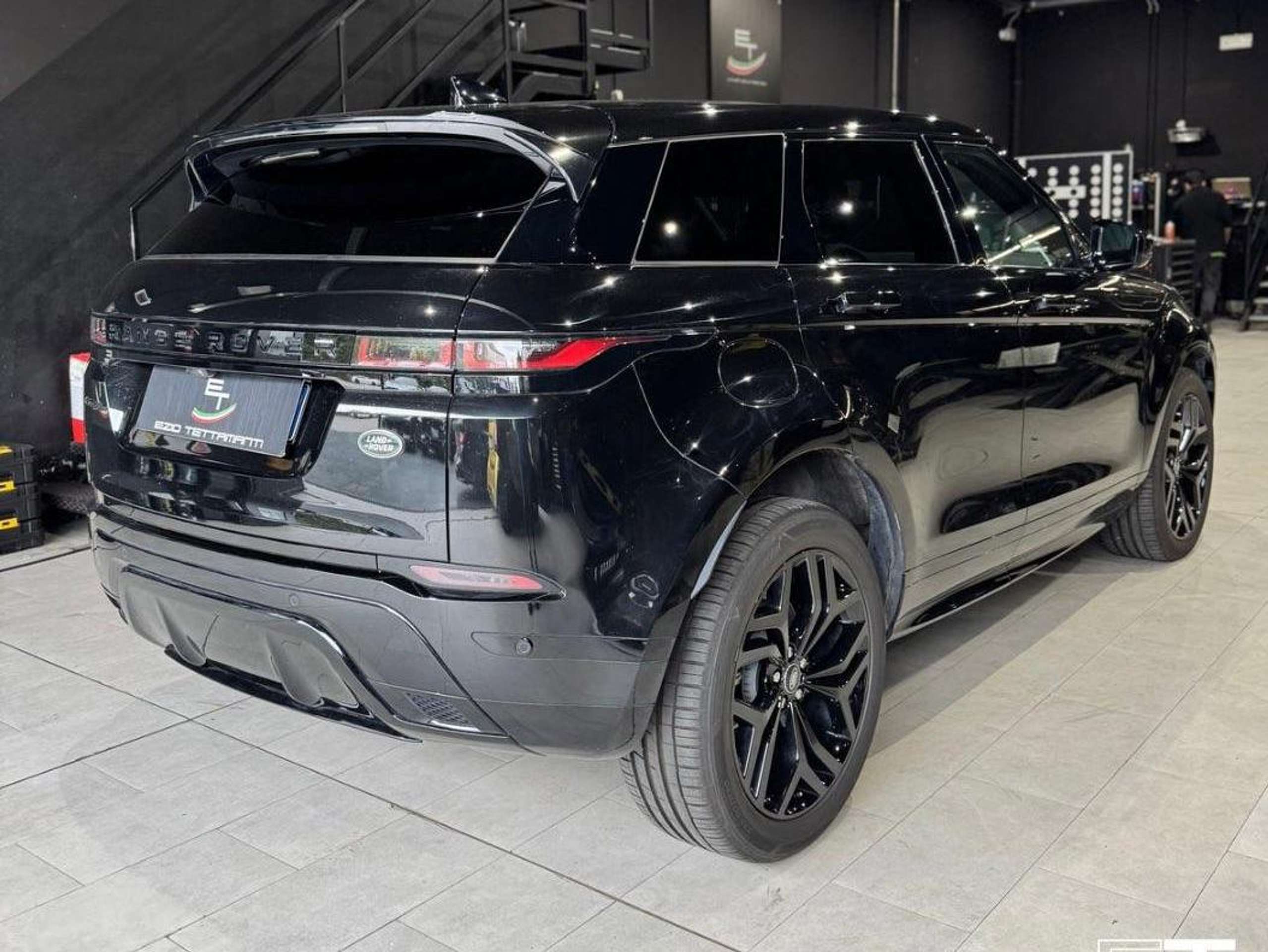 Land Rover - Range Rover Evoque