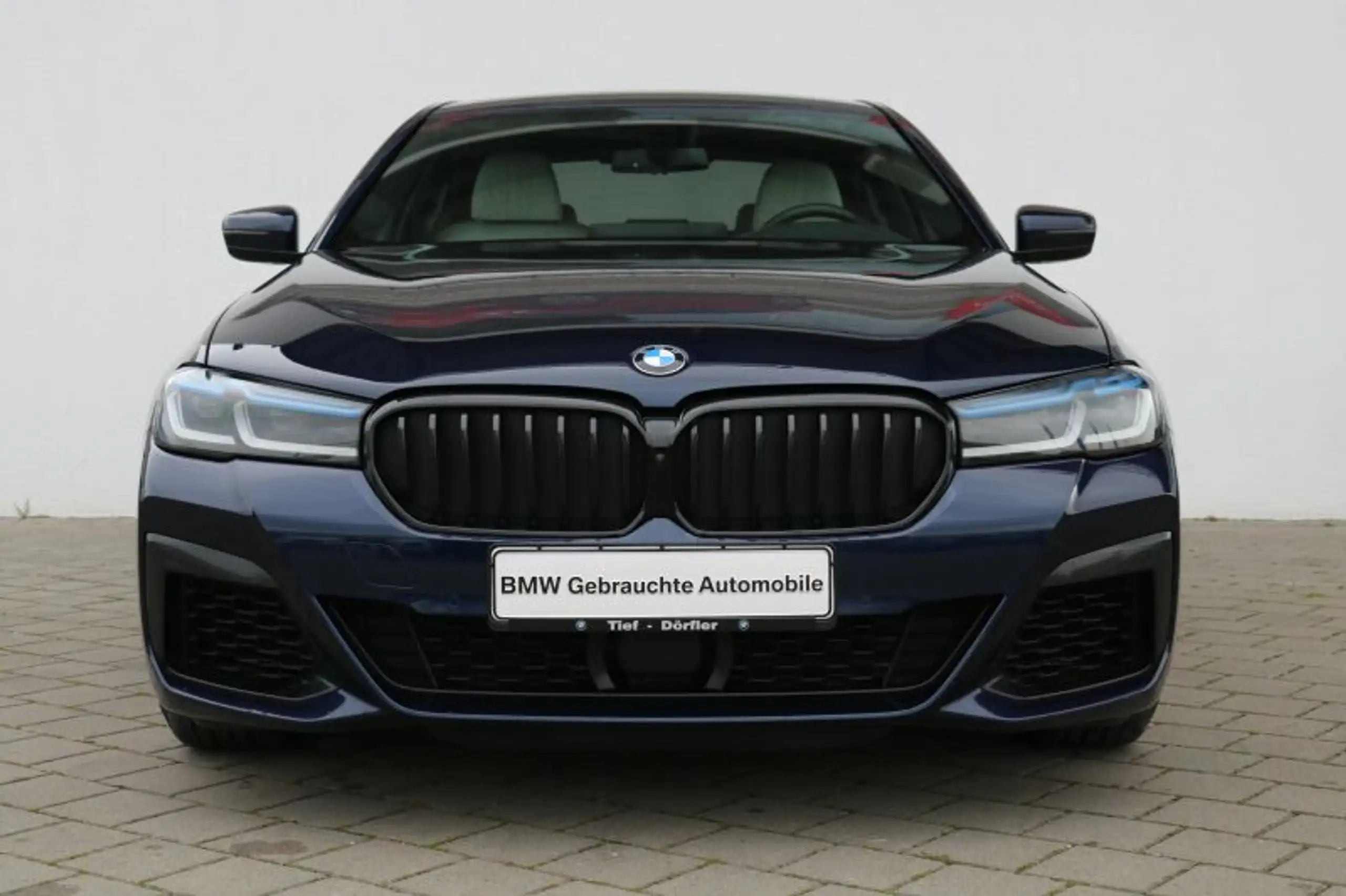 BMW - M550