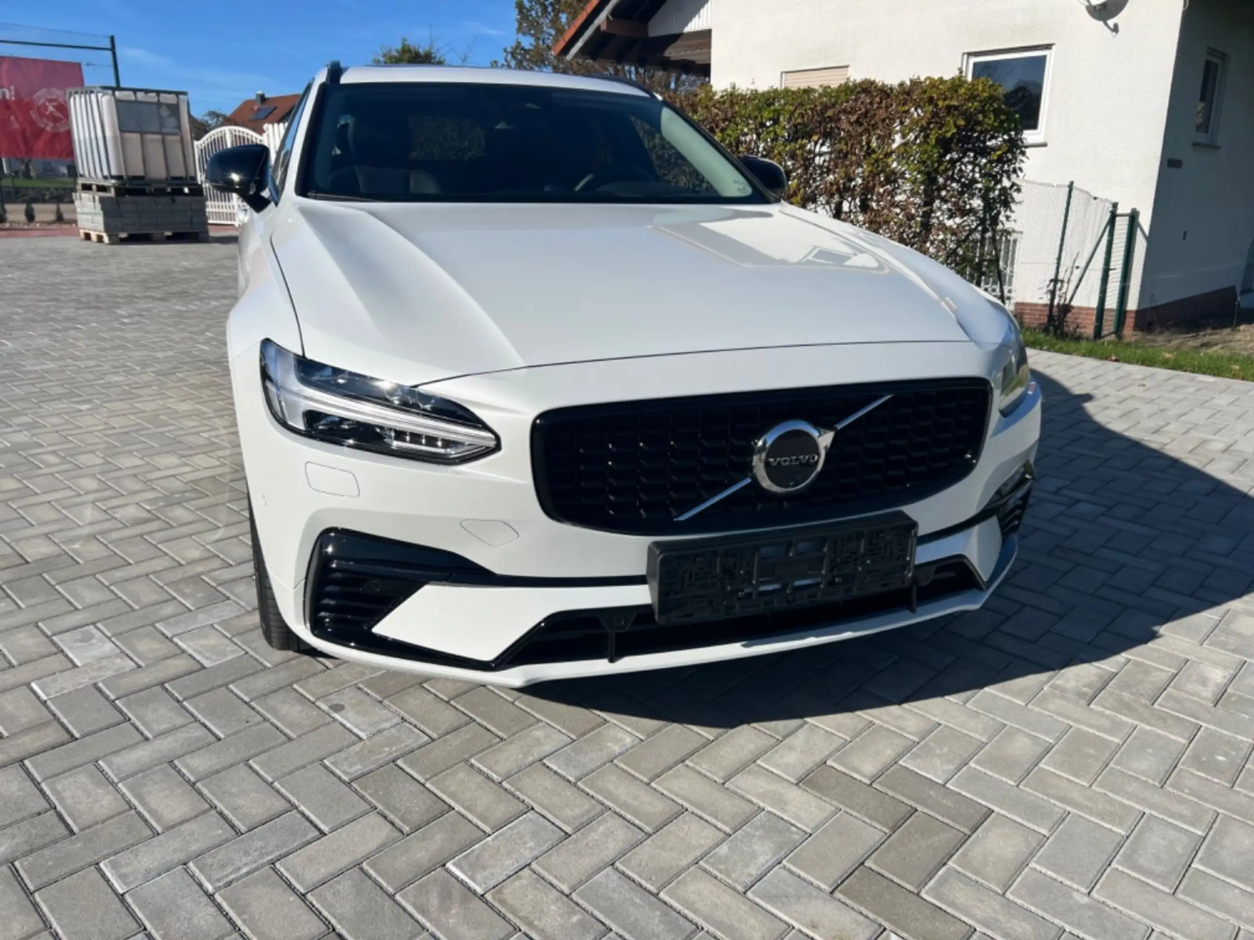 Volvo - V90