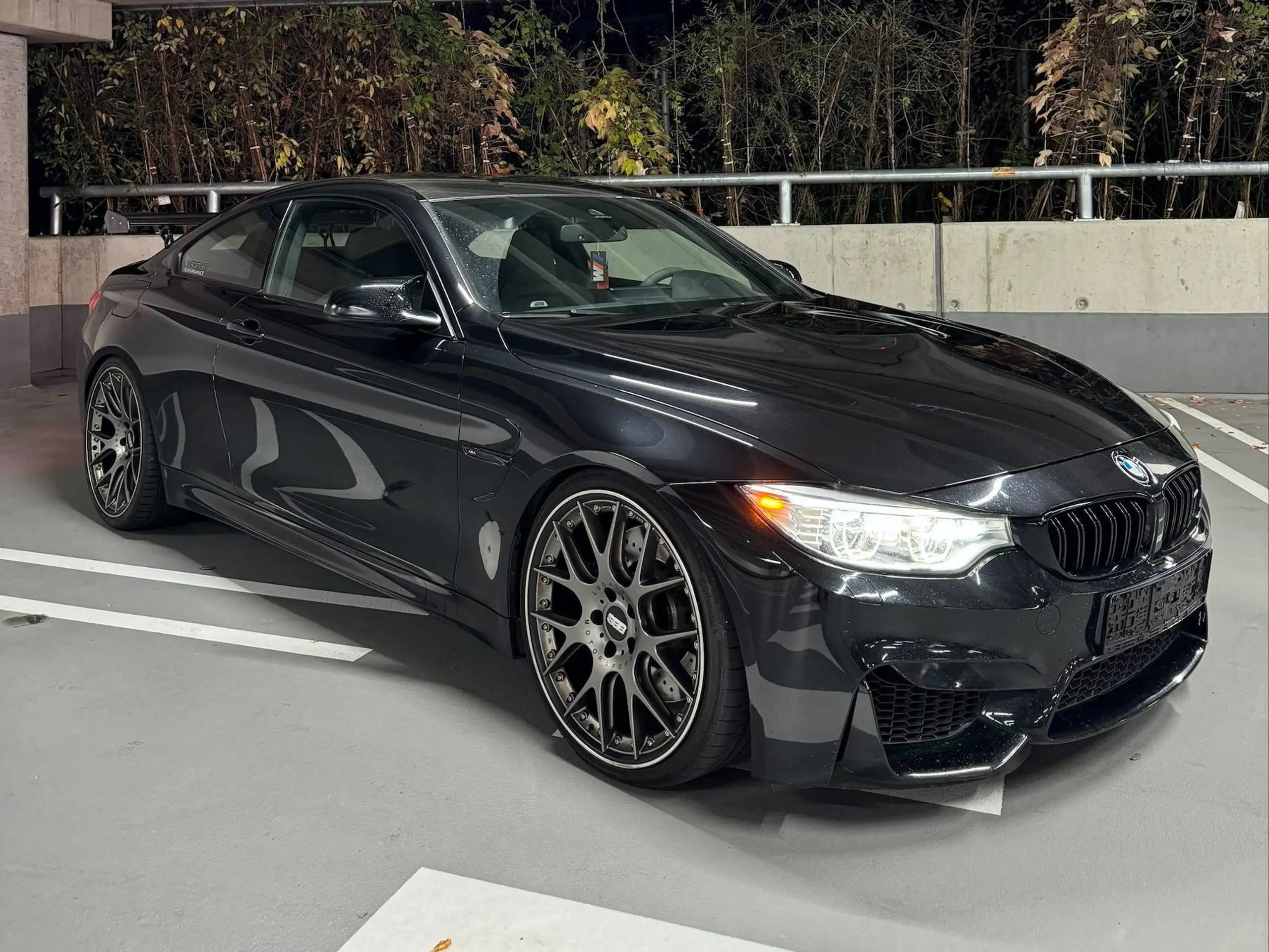 BMW - M4