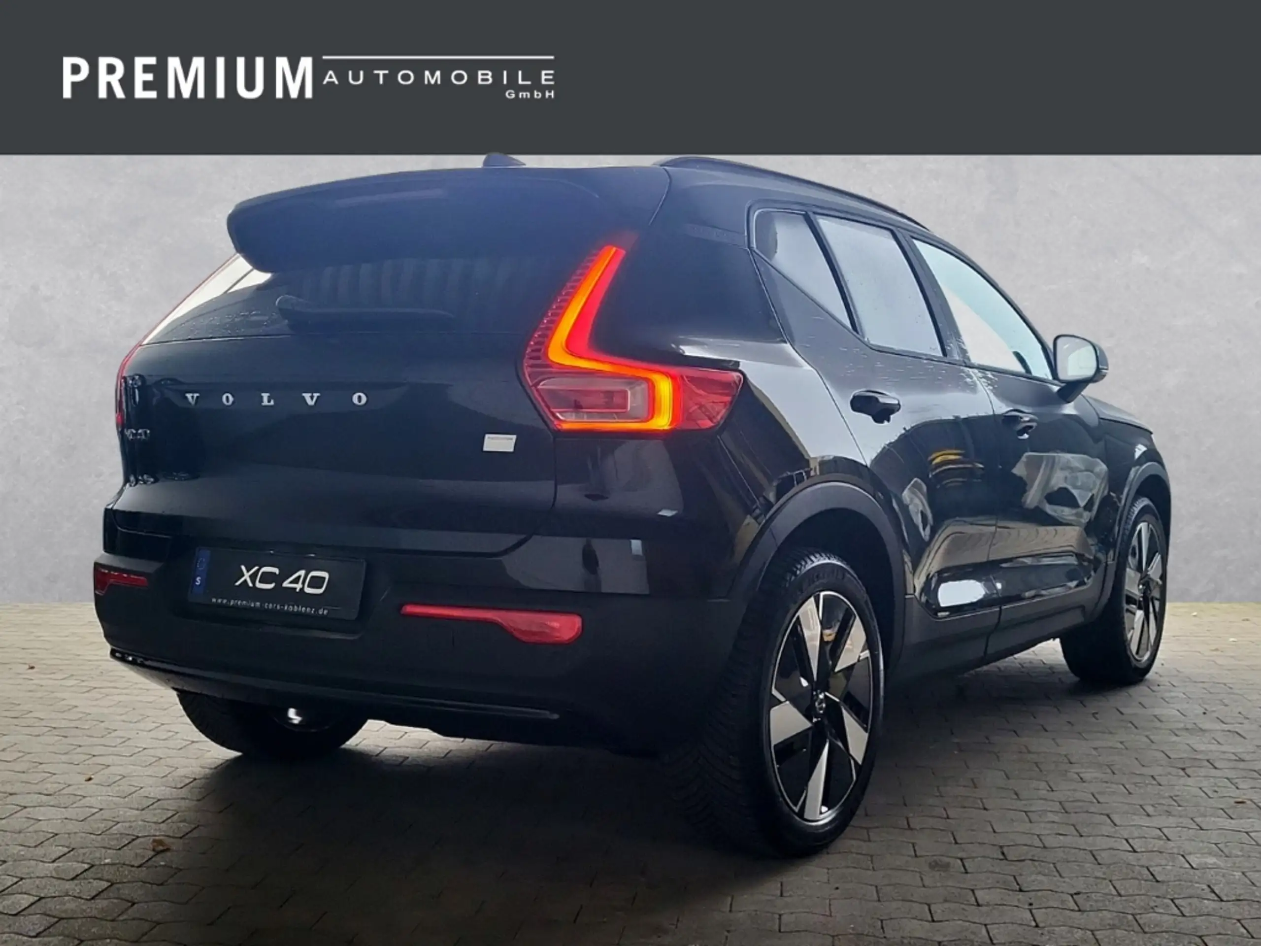 Volvo - XC40