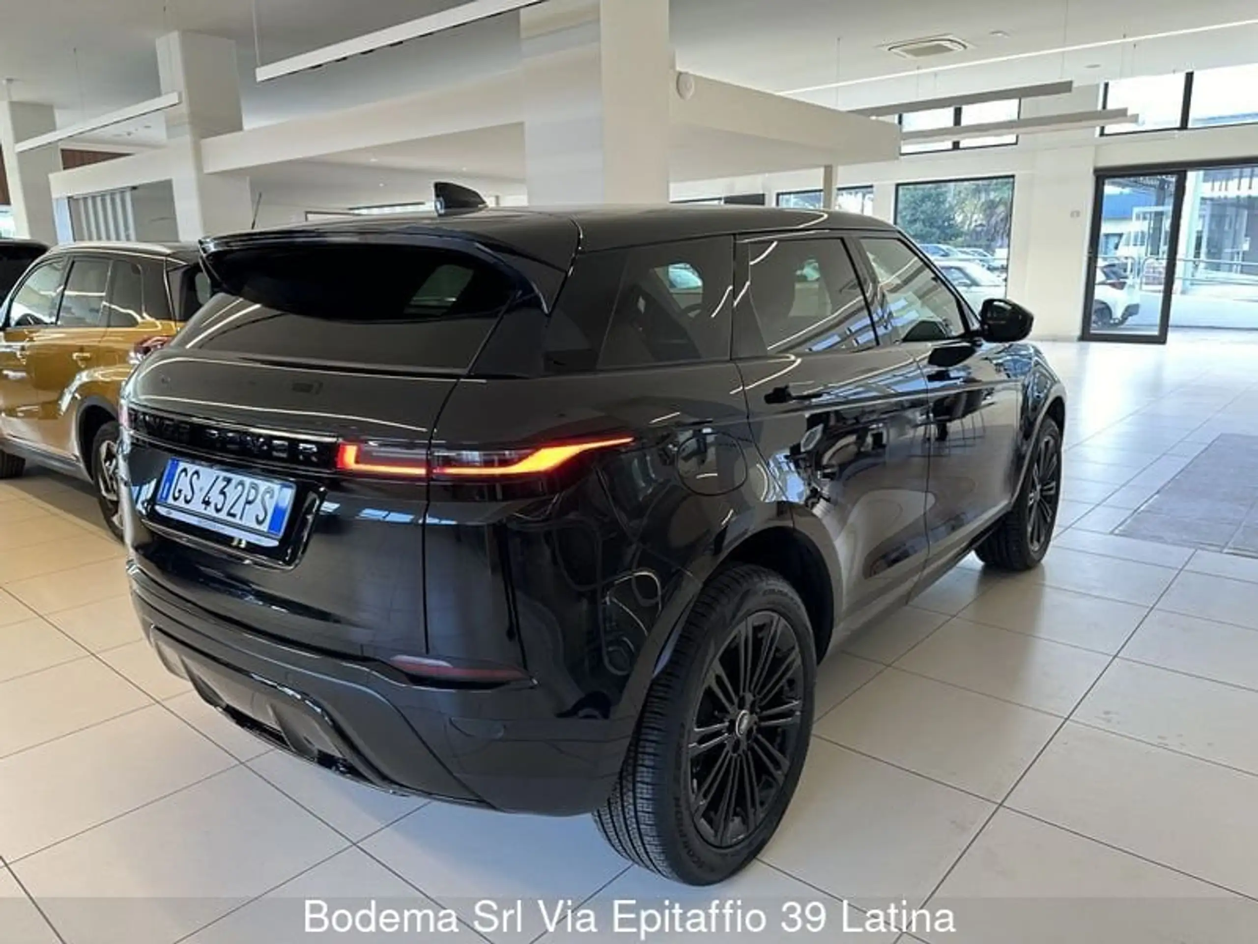 Land Rover - Range Rover Evoque