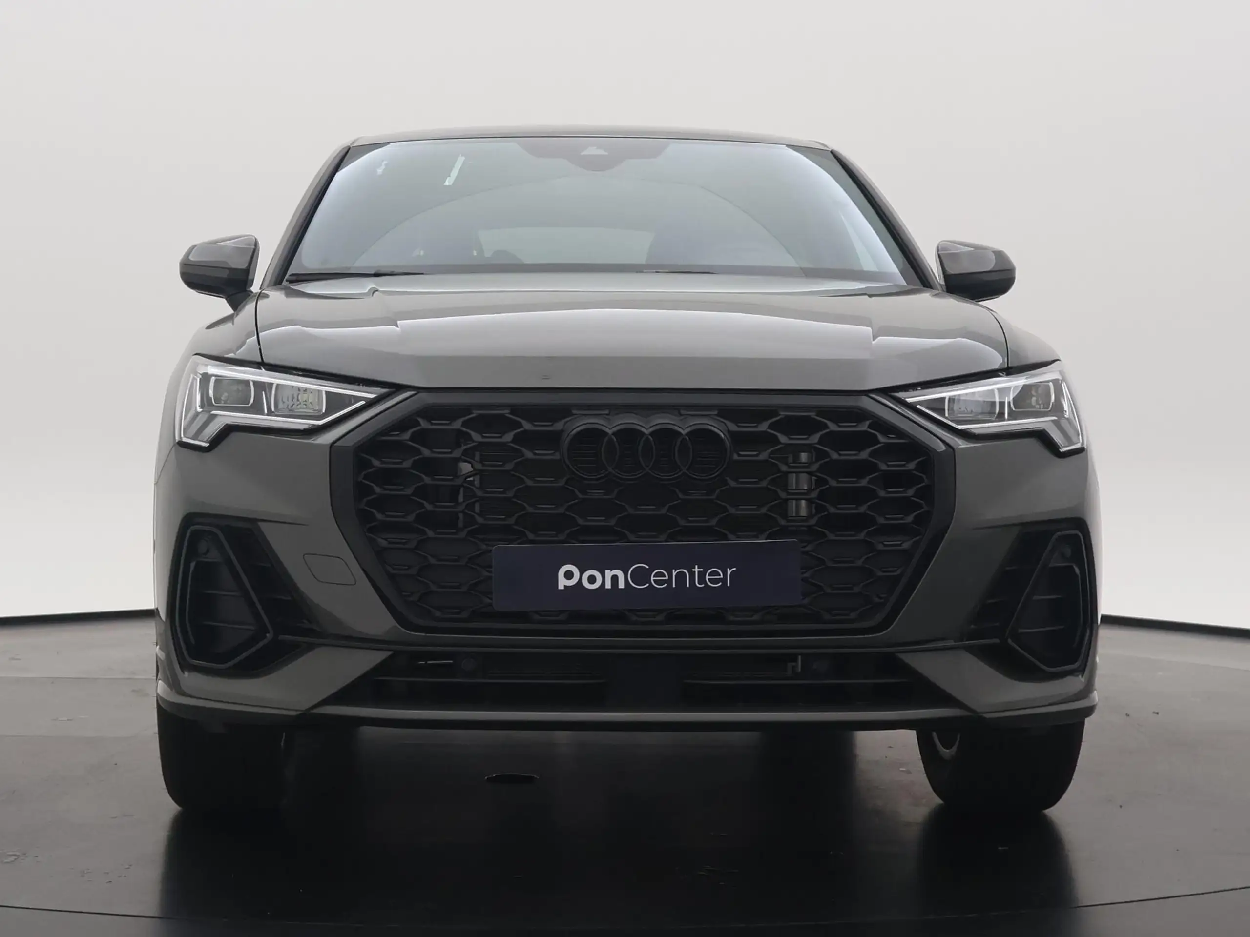 Audi - Q3