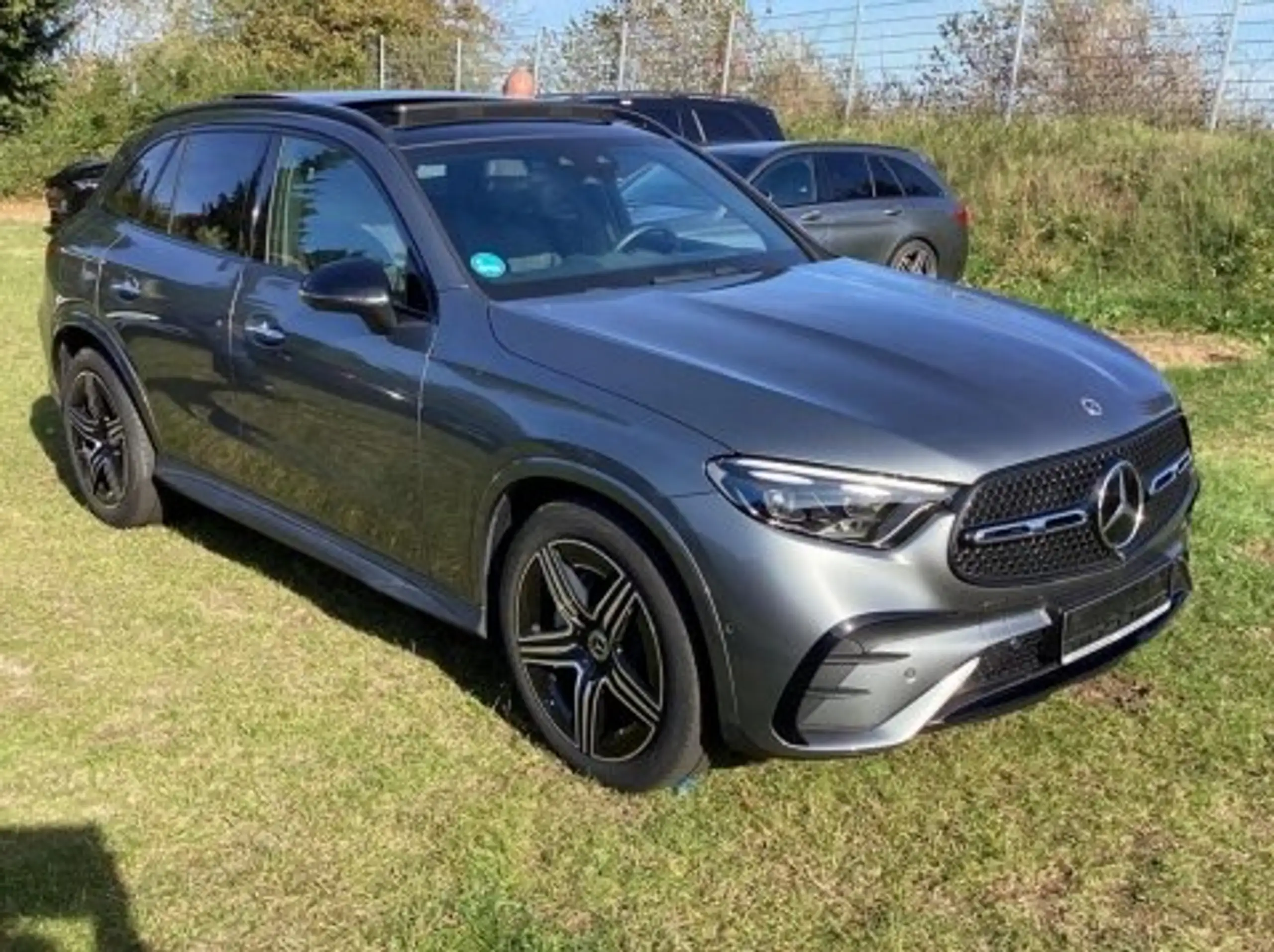 Mercedes-Benz - GLC 220