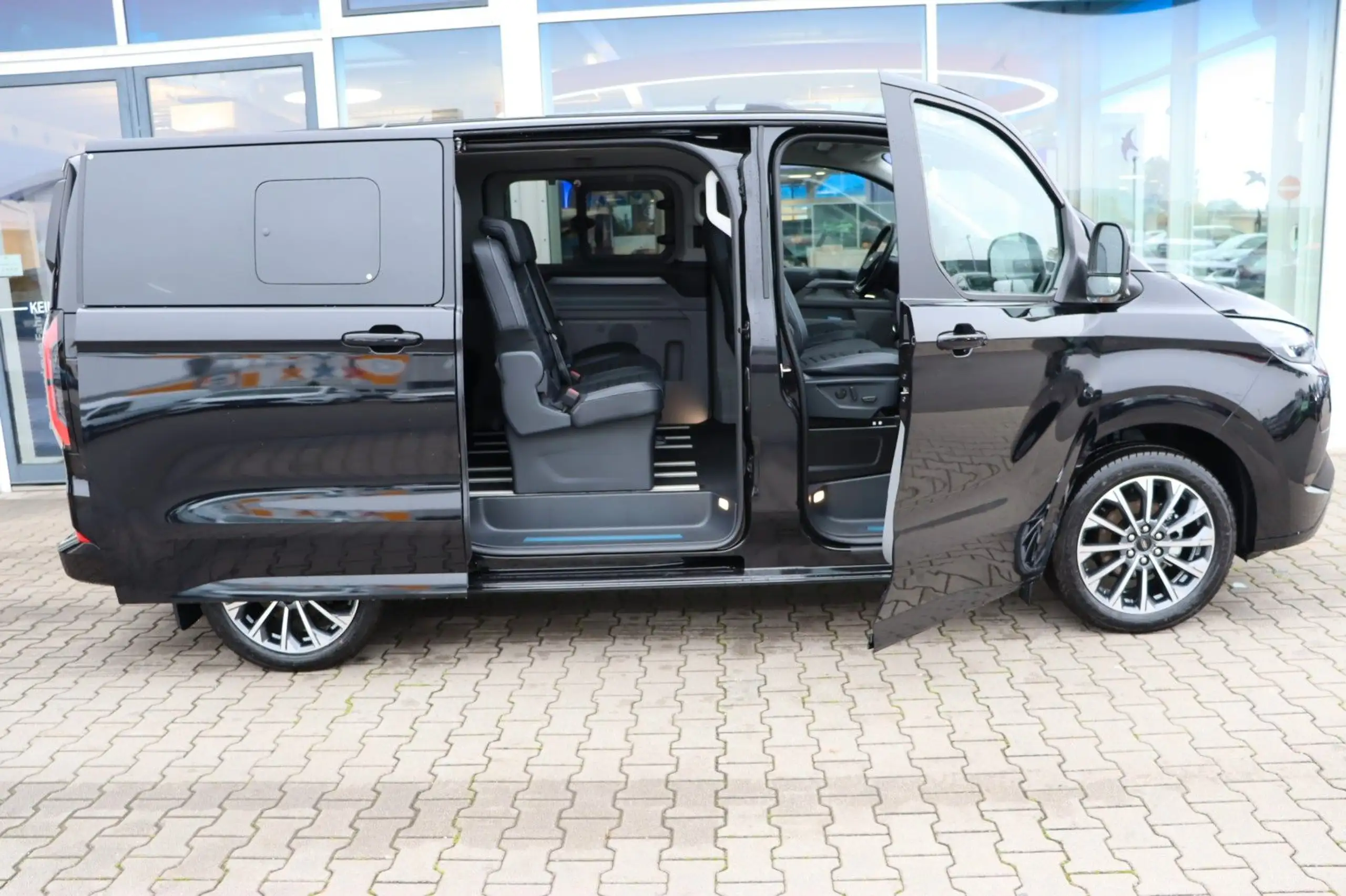 Ford - Tourneo Custom