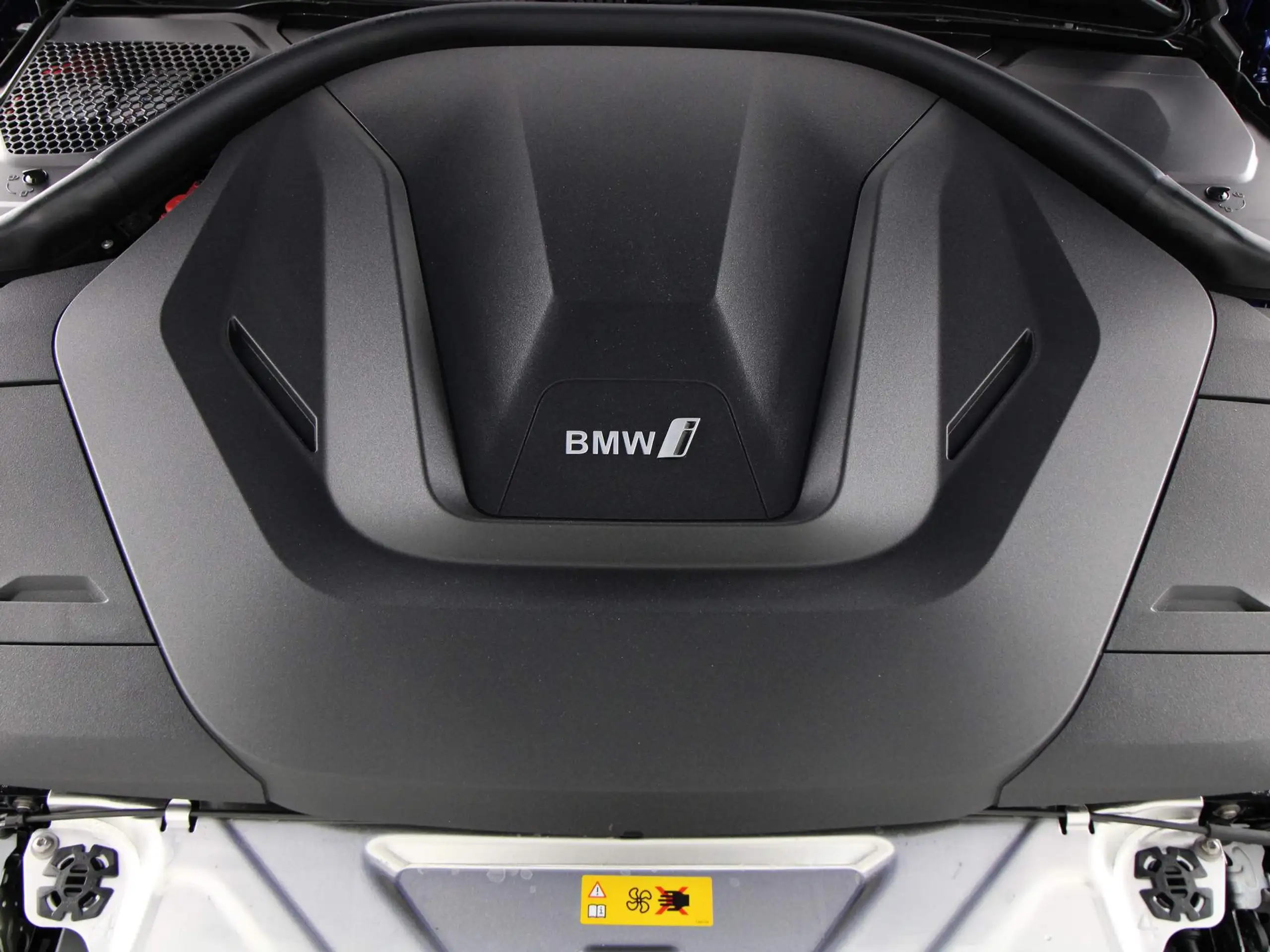 BMW - i4