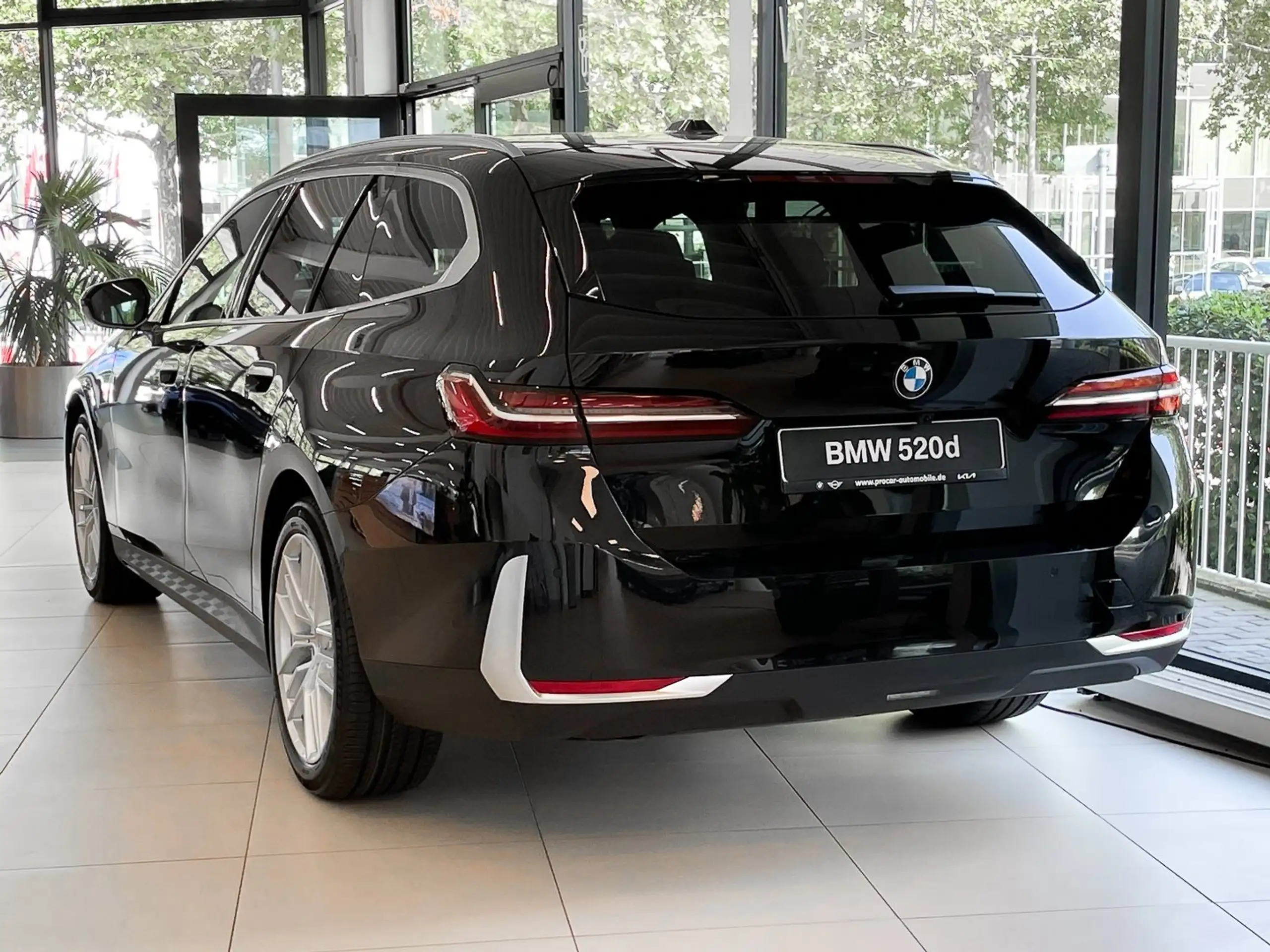 BMW - 520