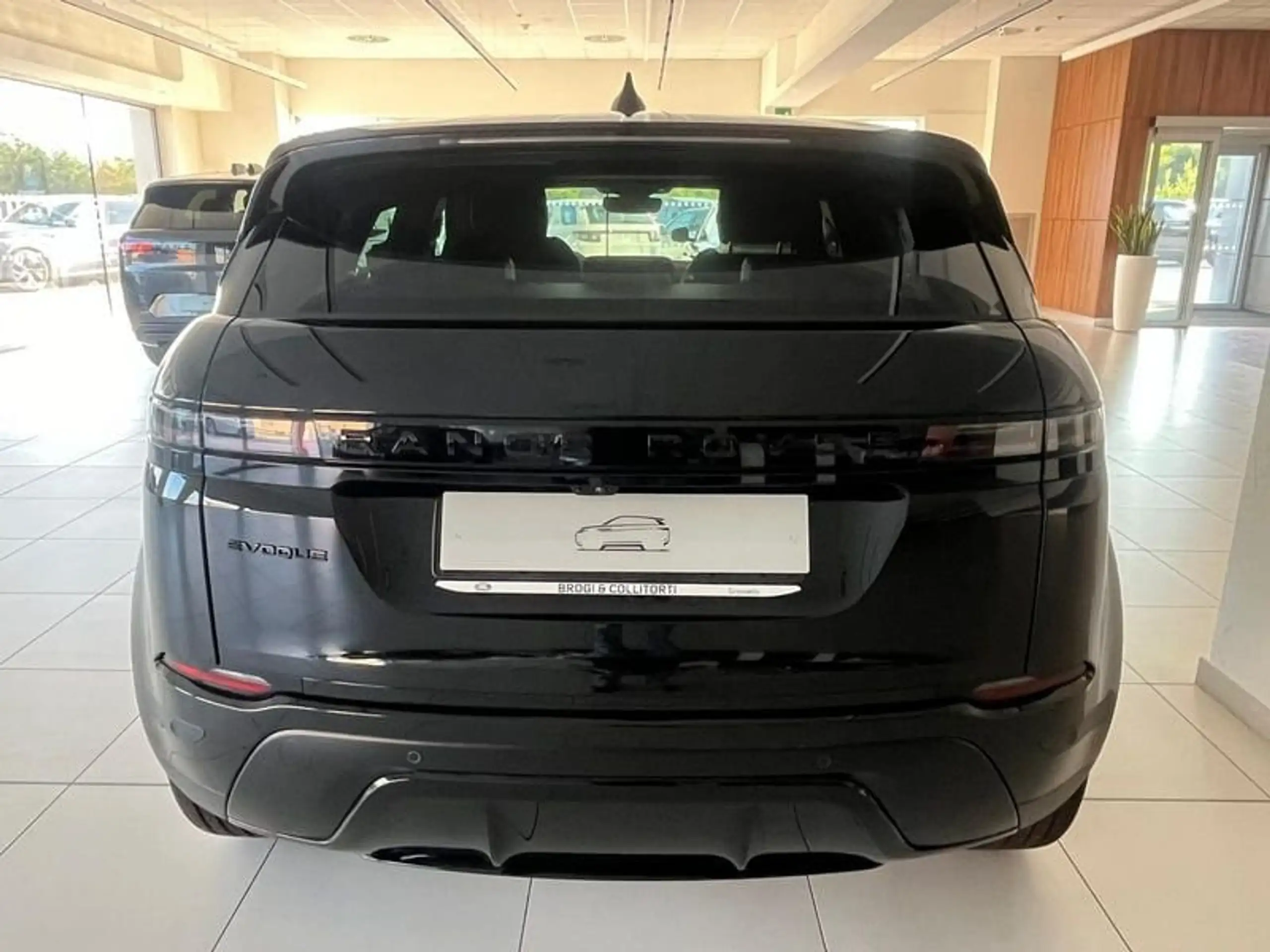 Land Rover - Range Rover Evoque