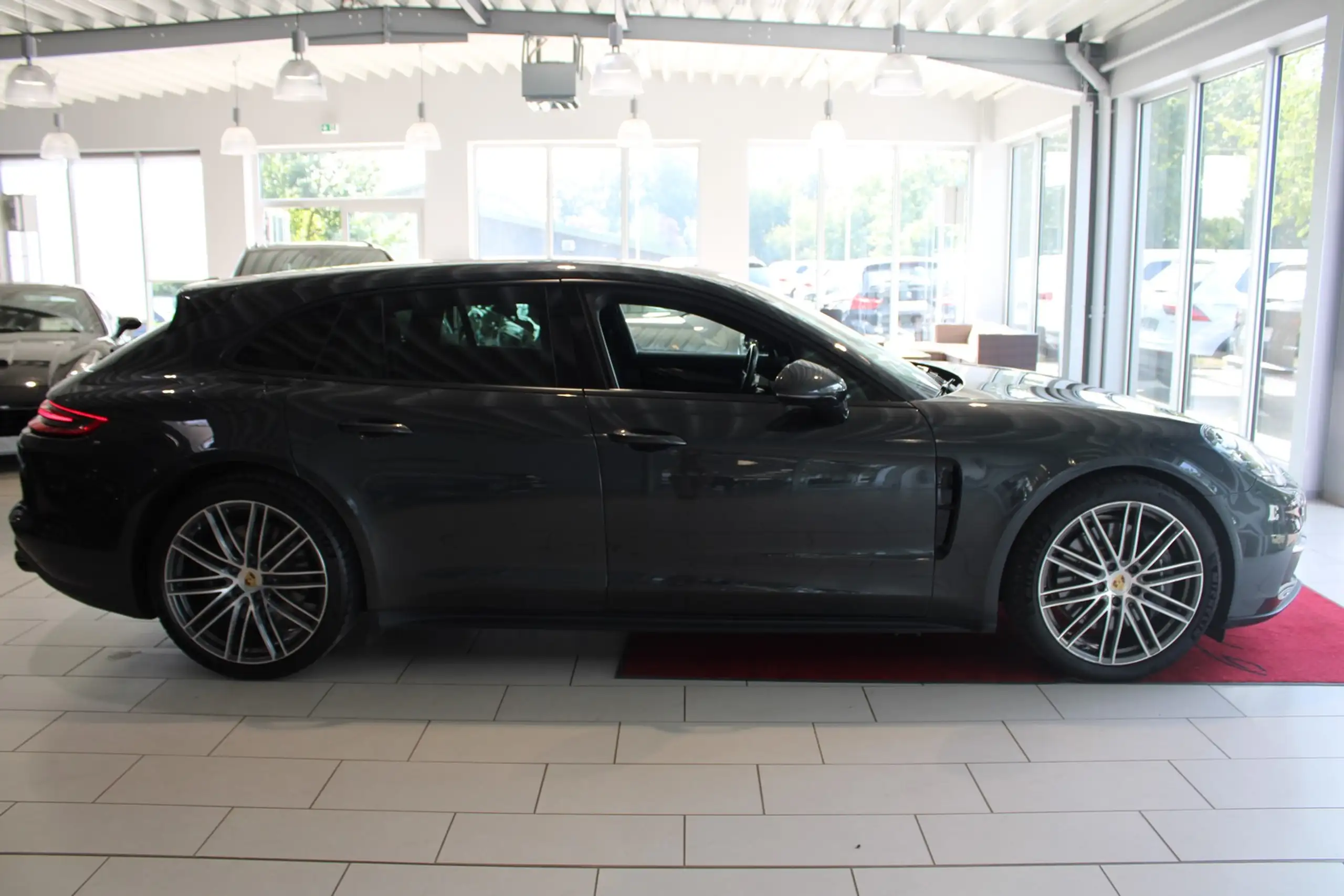 Porsche - Panamera