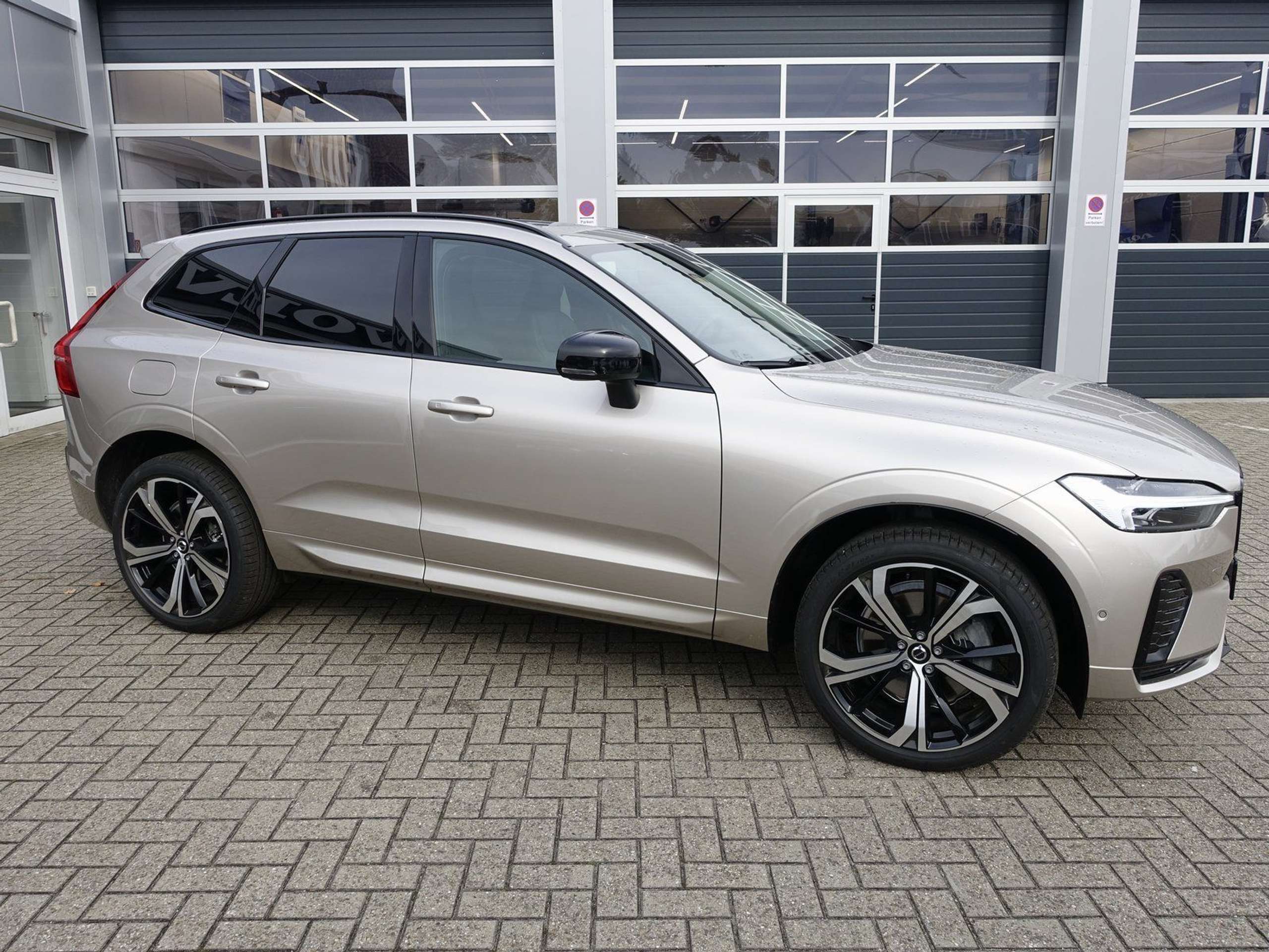 Volvo - XC60