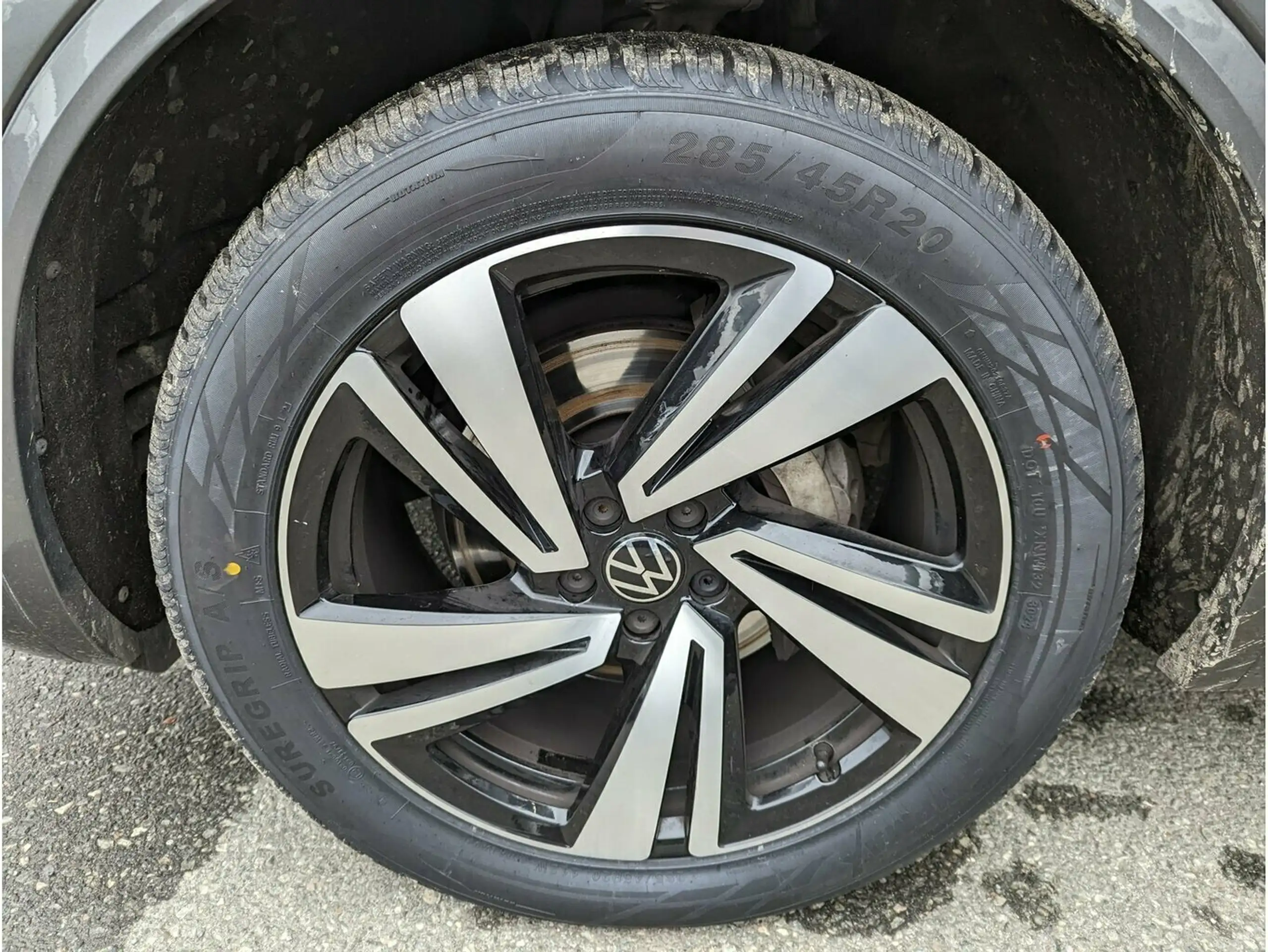 Volkswagen - Touareg