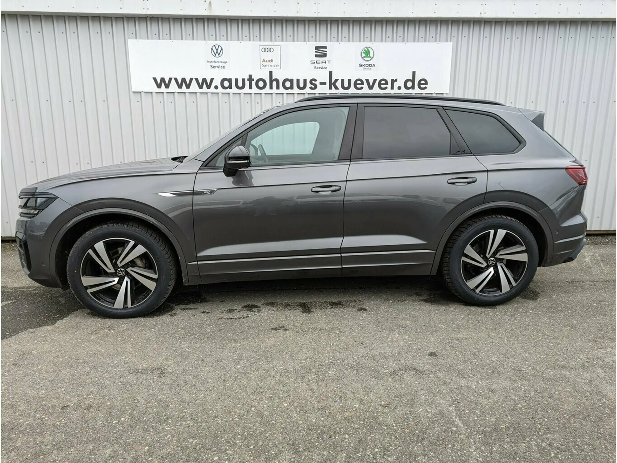 Volkswagen - Touareg