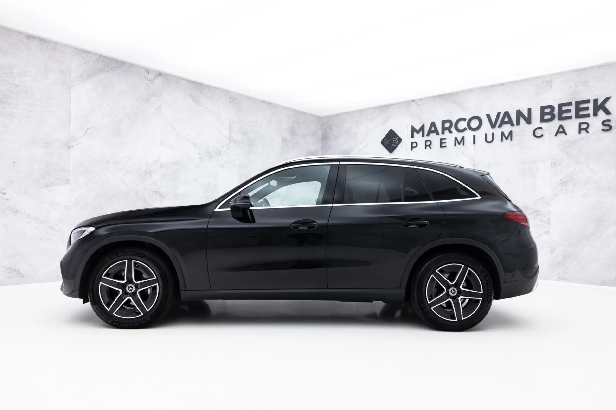 Mercedes-Benz - GLC 200