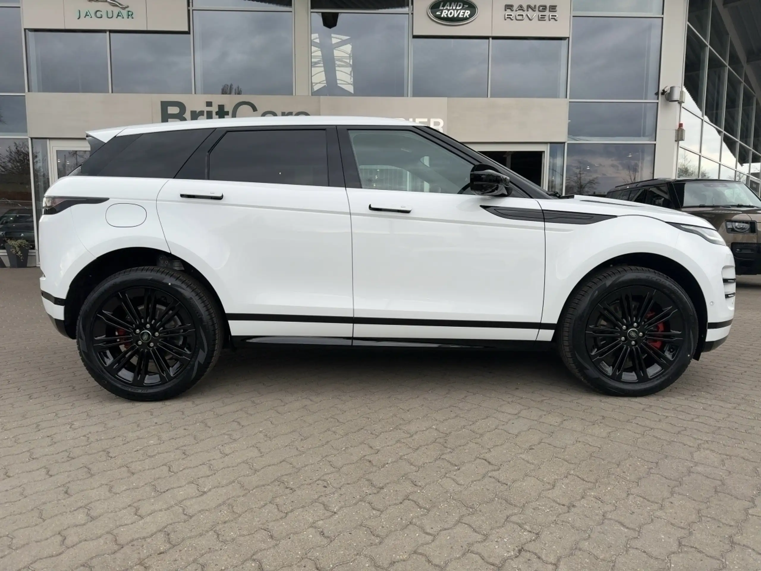 Land Rover - Range Rover Evoque