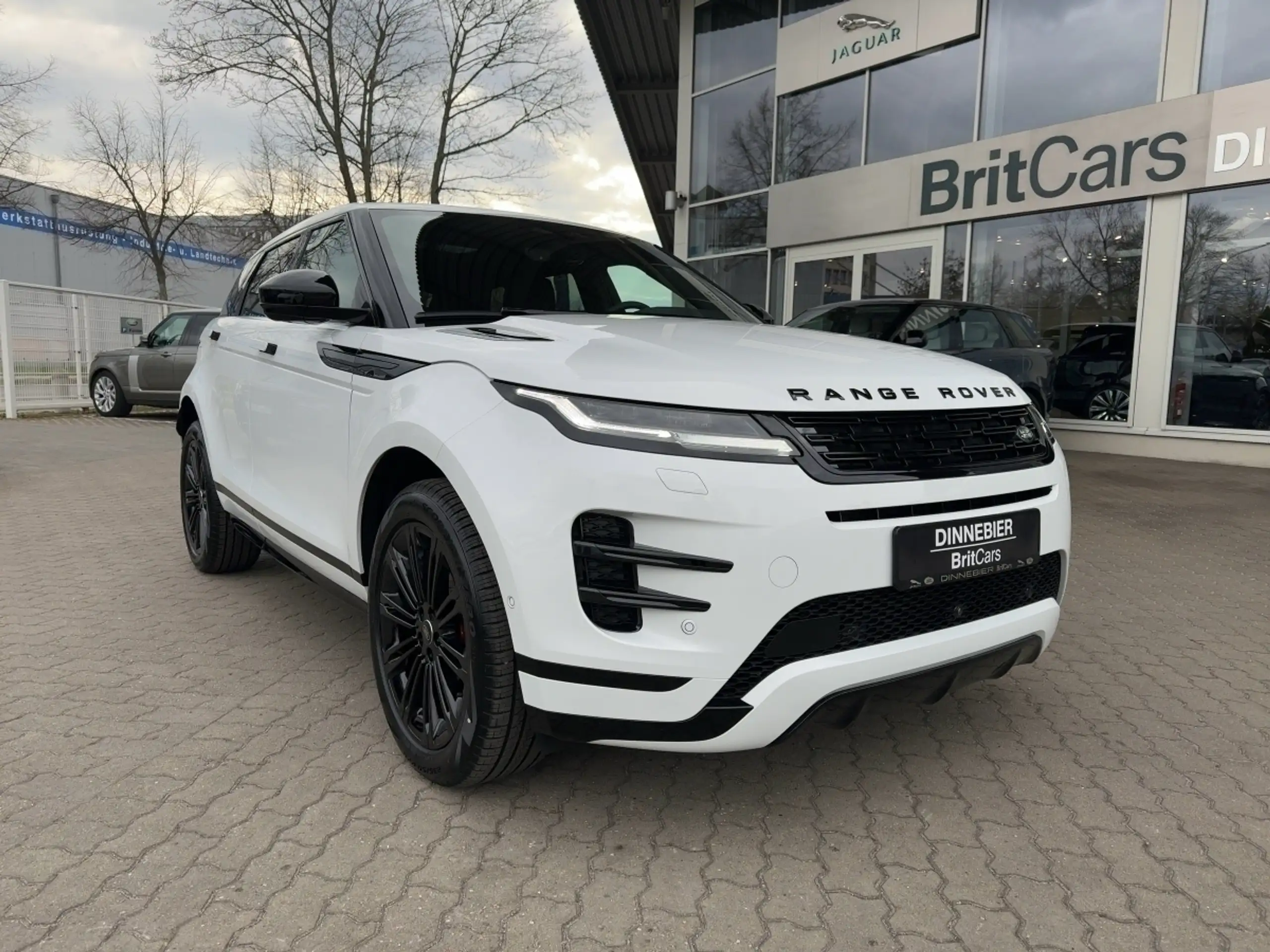 Land Rover - Range Rover Evoque