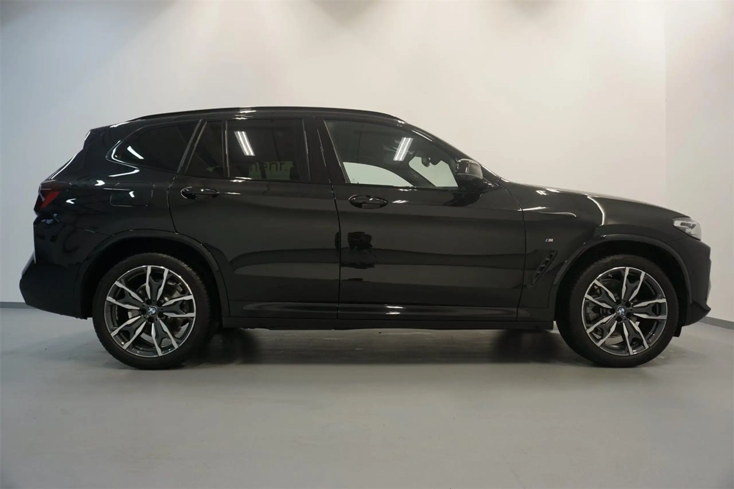 BMW - X3