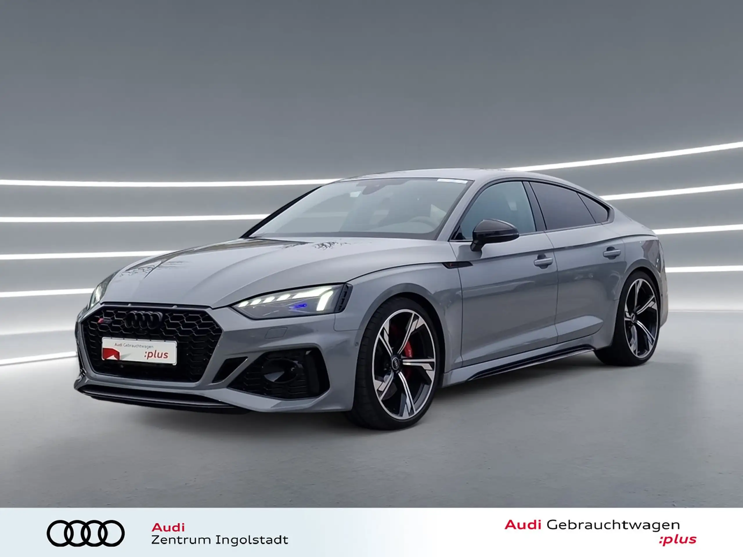 Audi - RS5