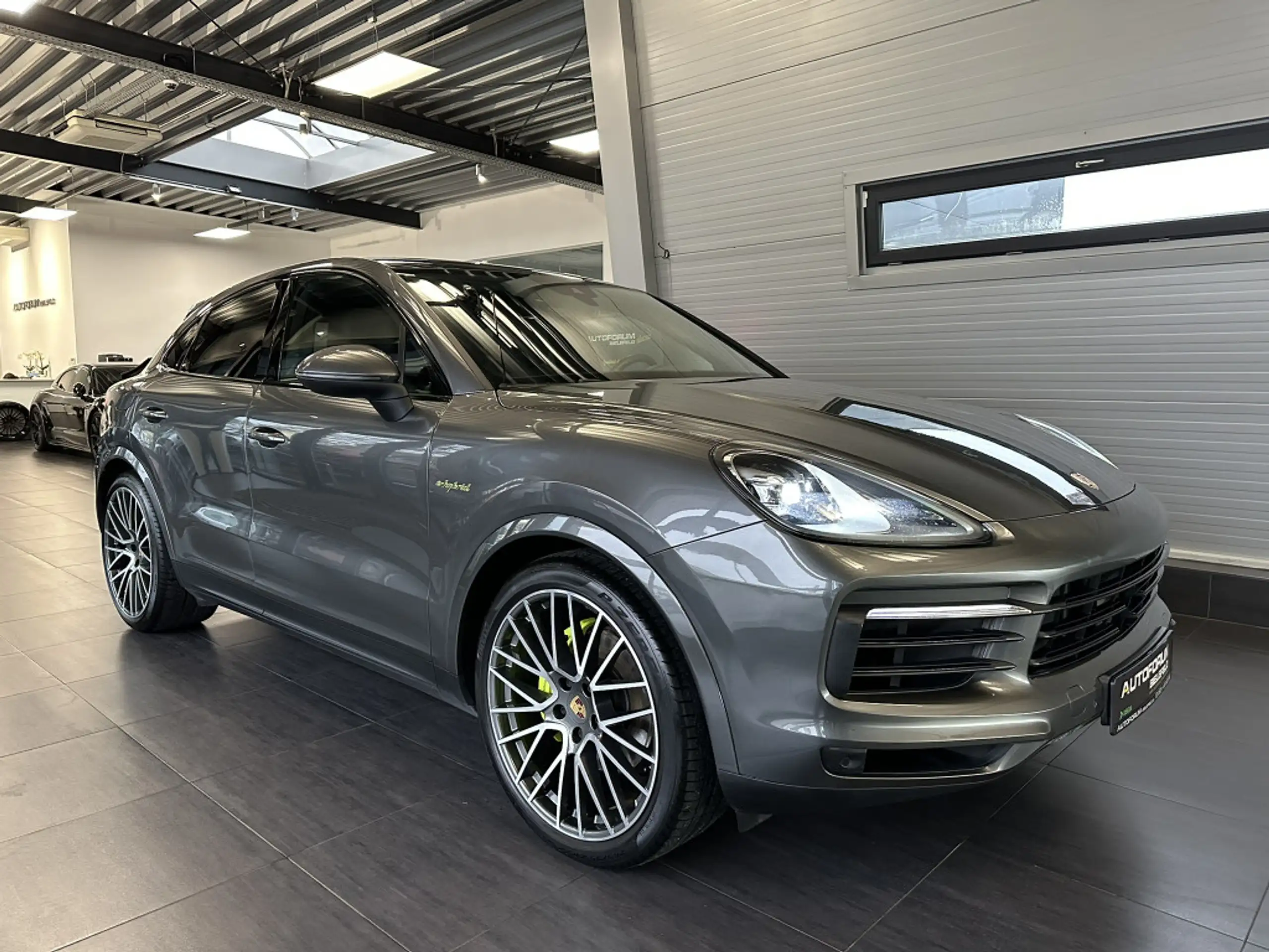 Porsche - Cayenne