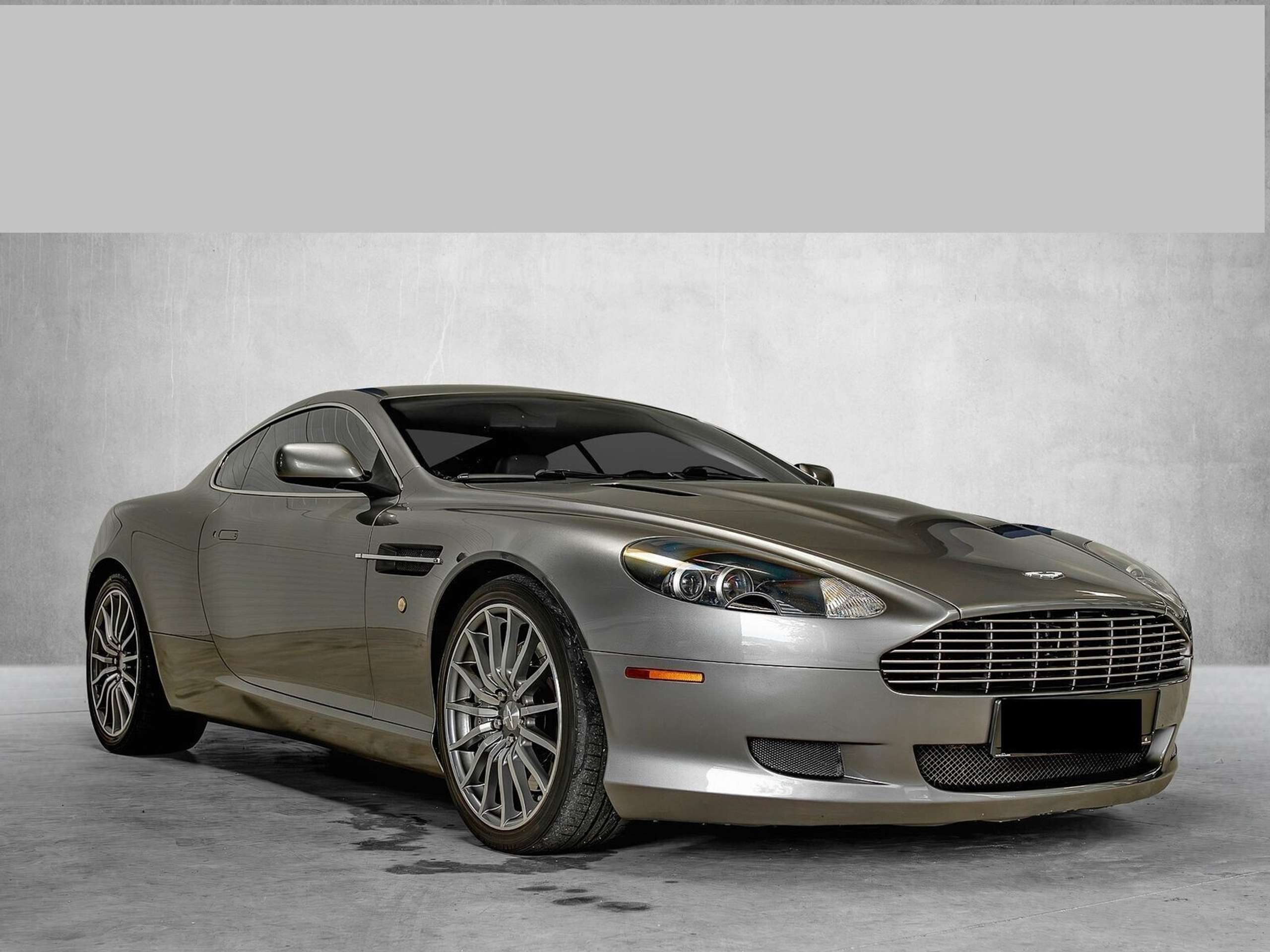 Aston Martin - DB