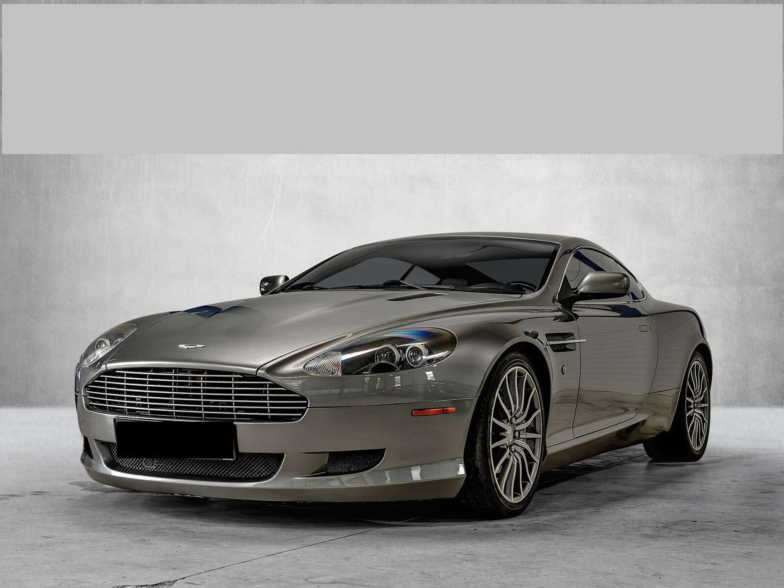 Aston Martin - DB