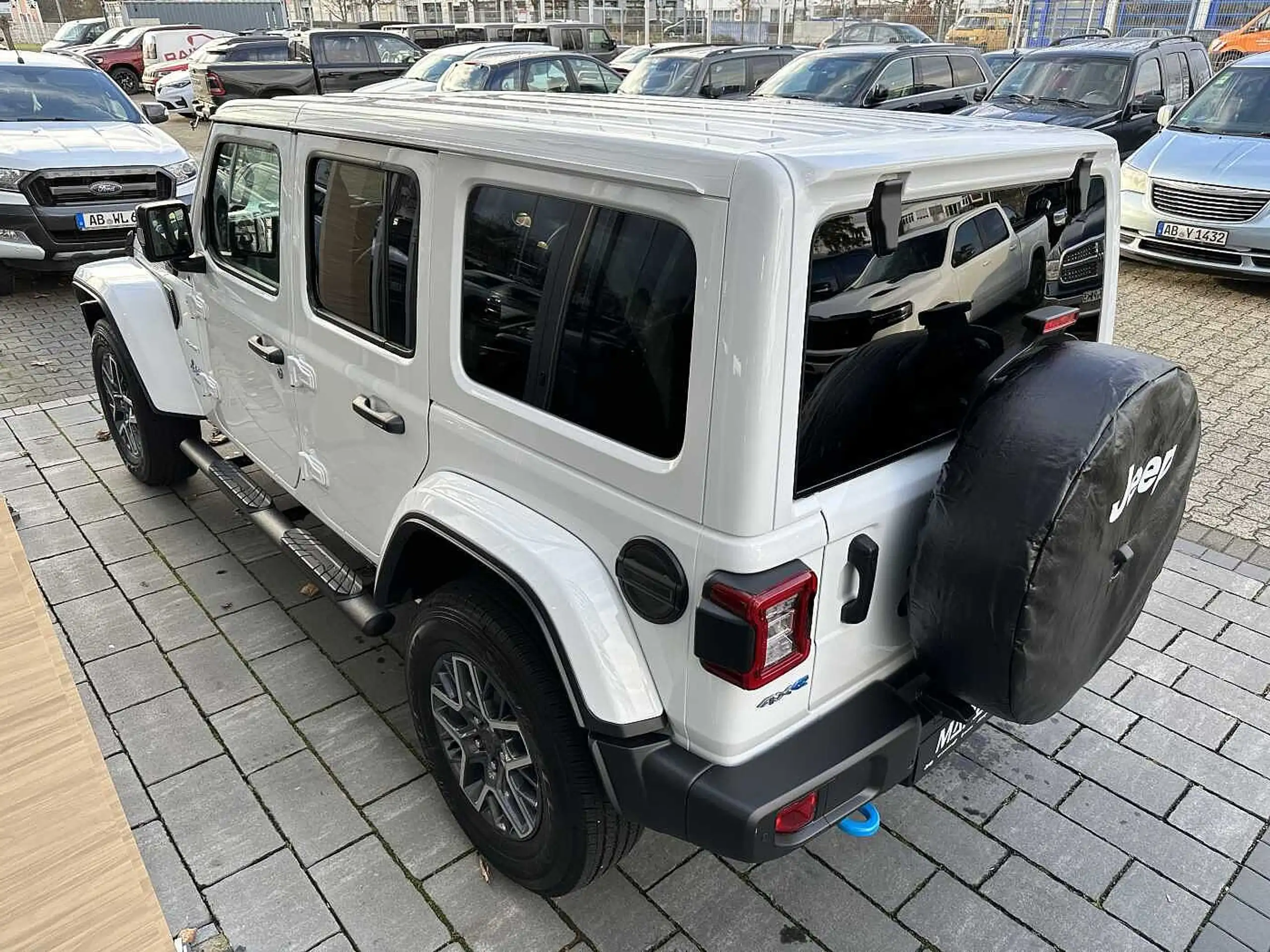 Jeep - Wrangler