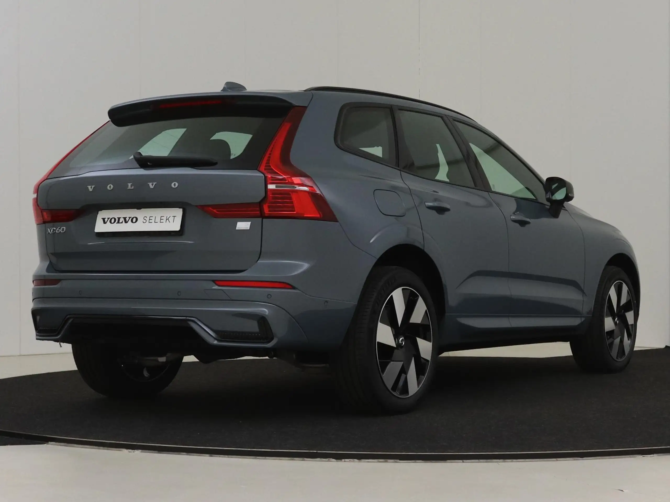 Volvo - XC60