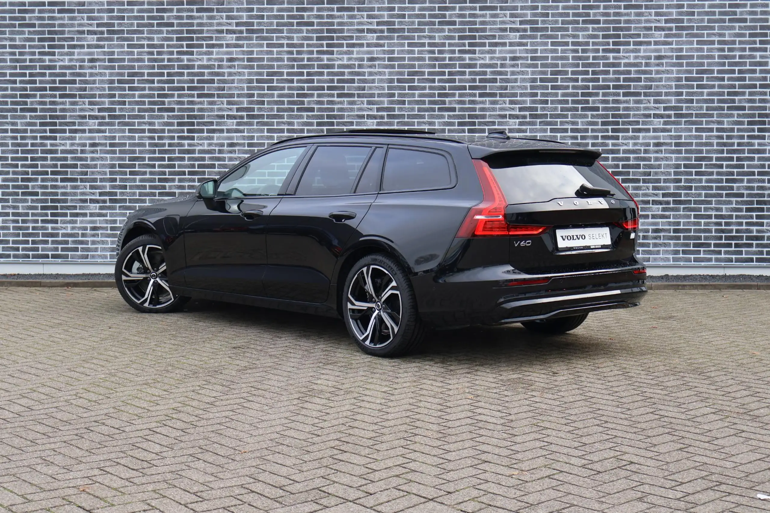 Volvo - V60