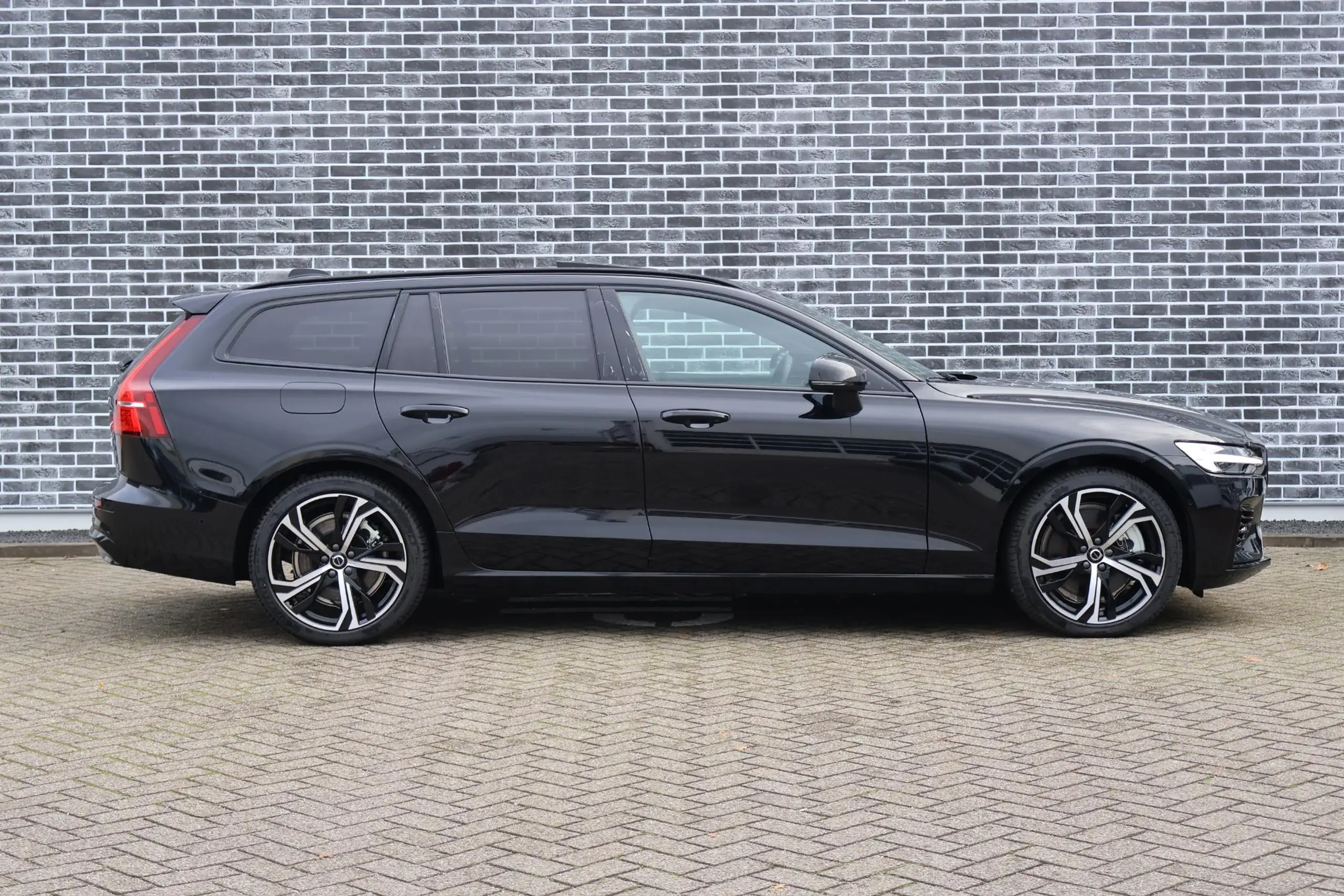 Volvo - V60