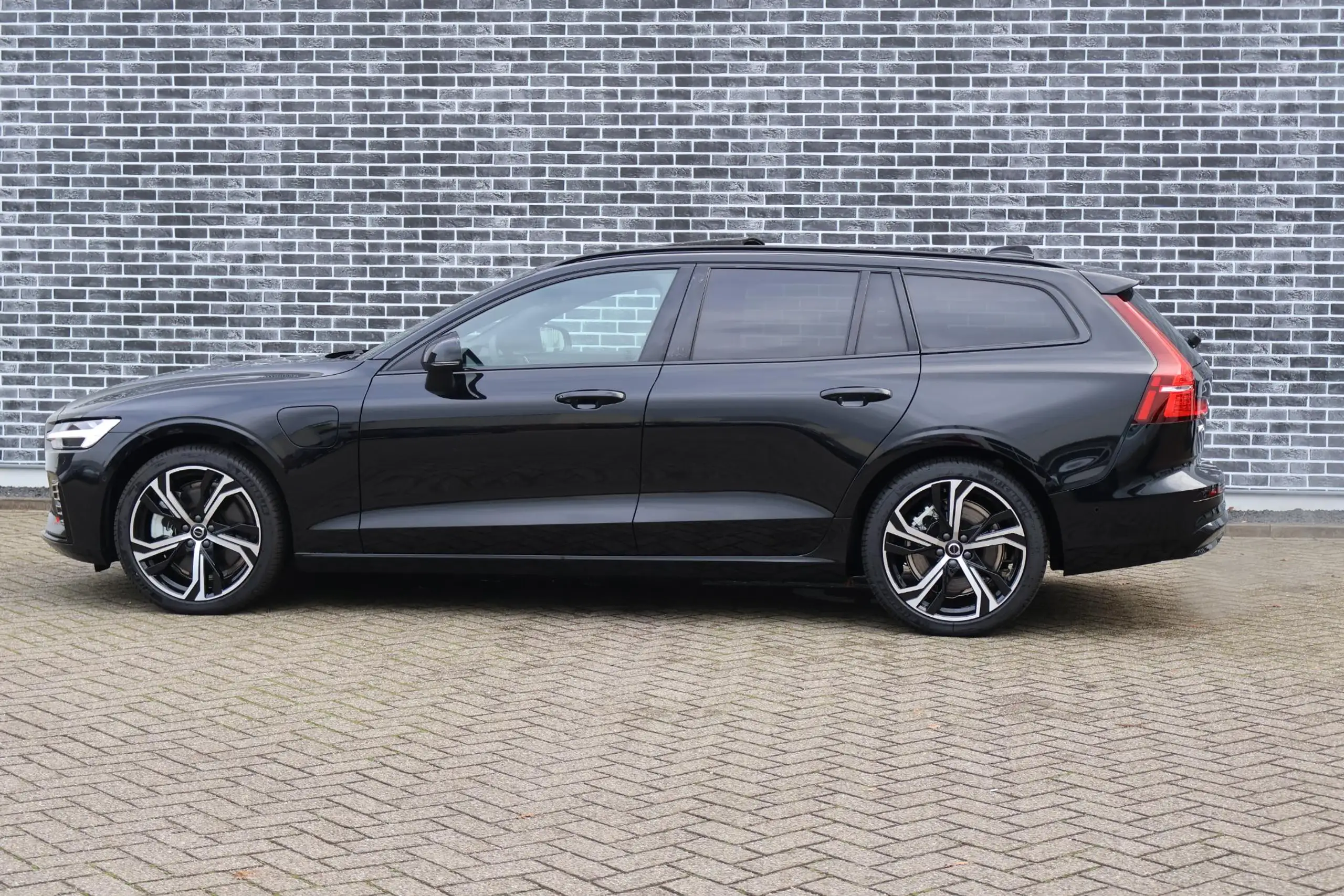 Volvo - V60