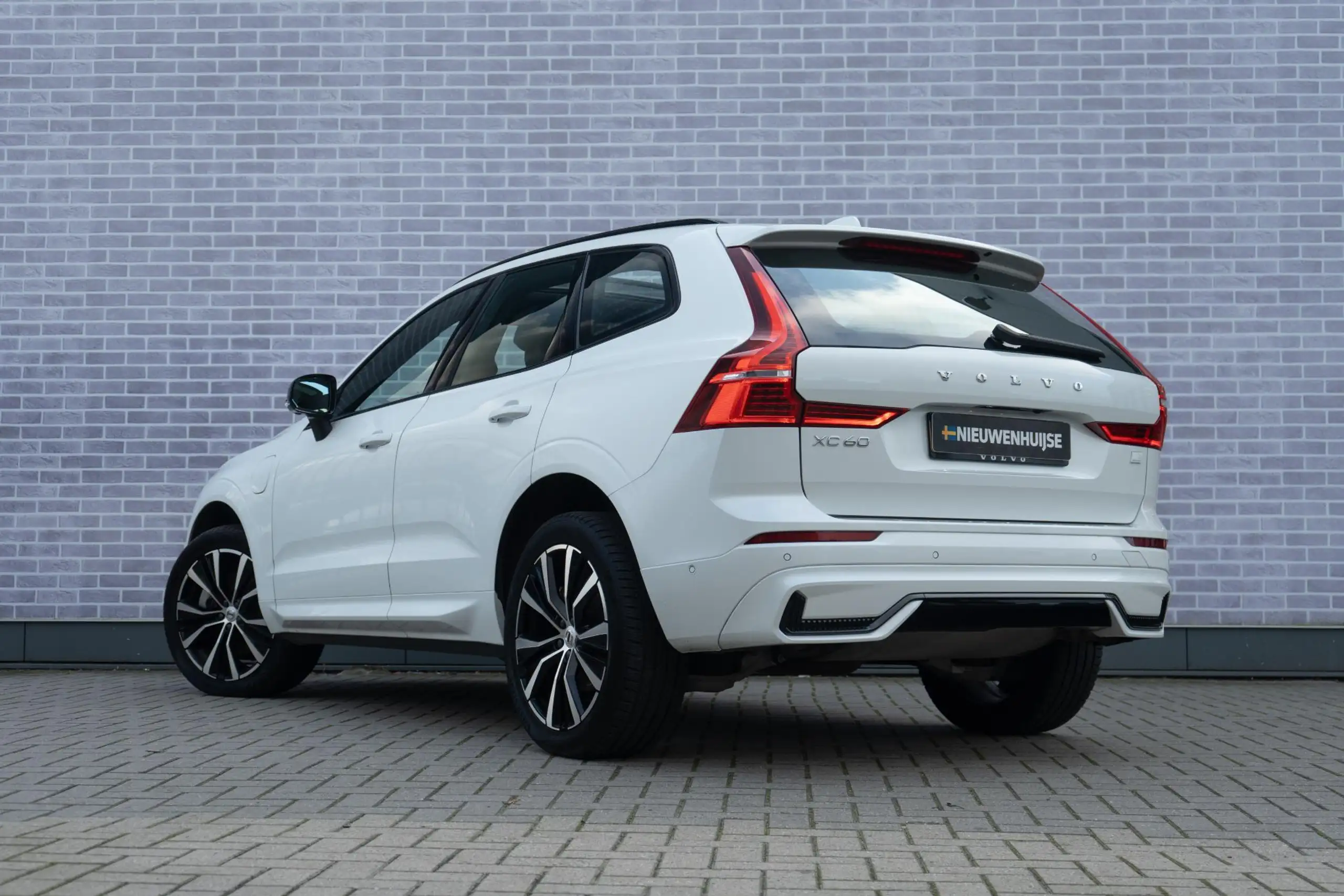 Volvo - XC60