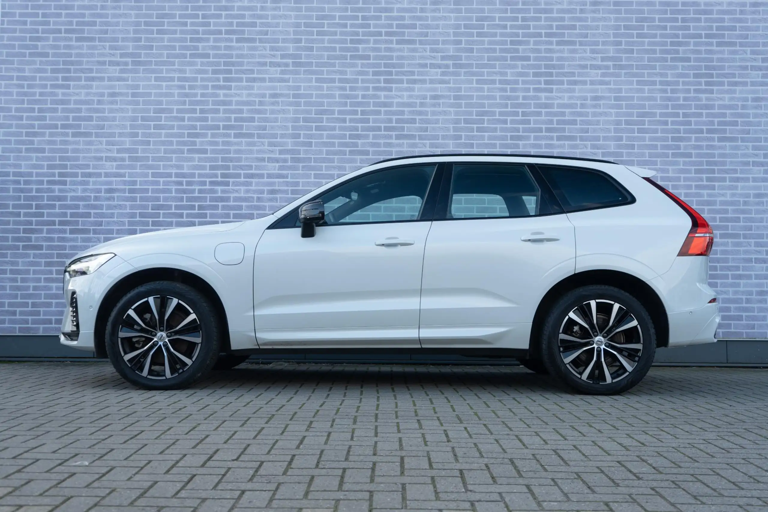 Volvo - XC60