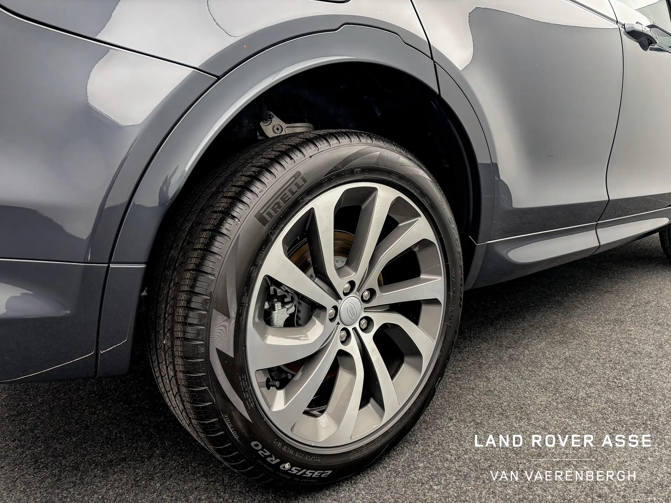 Land Rover - Discovery Sport