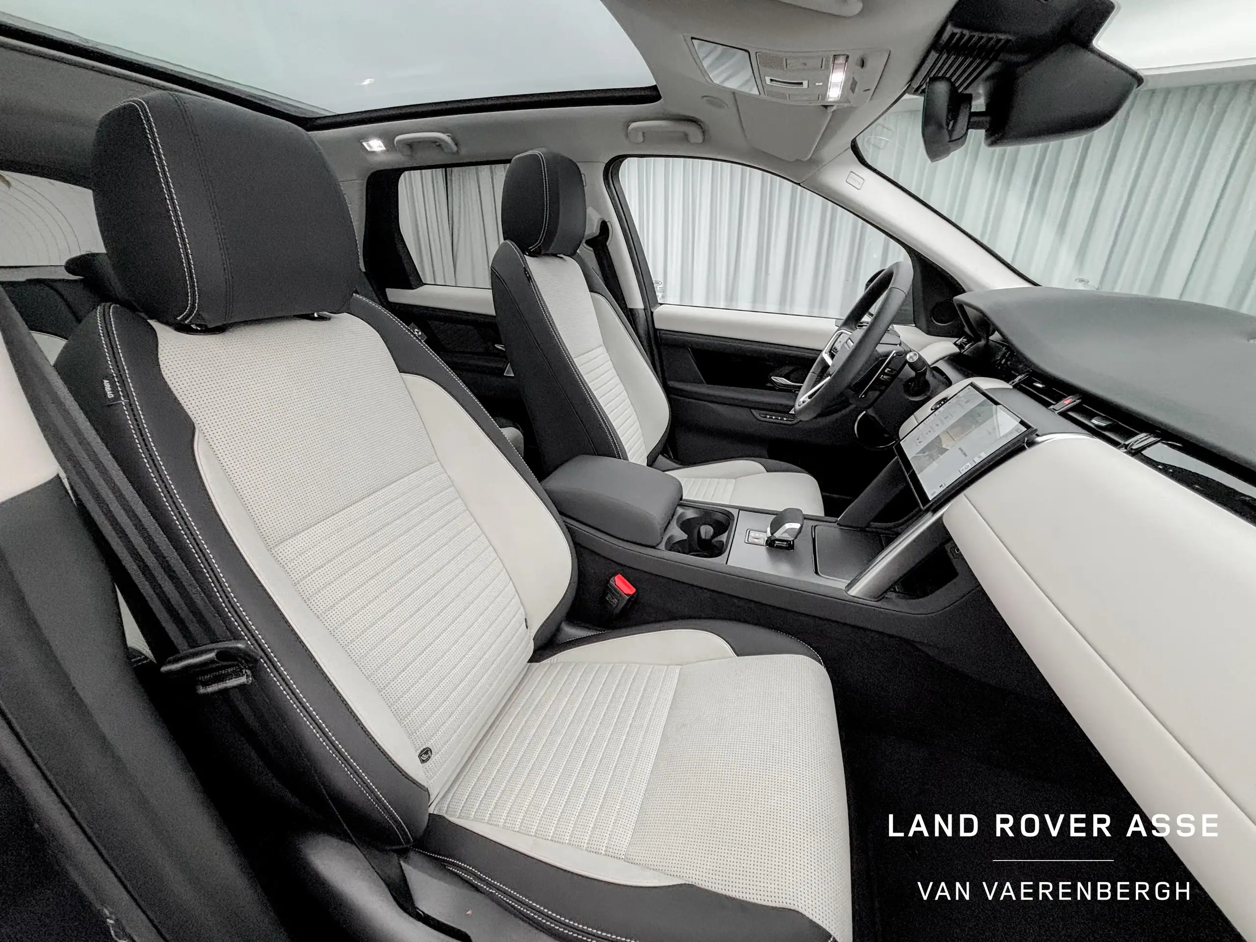 Land Rover - Discovery Sport