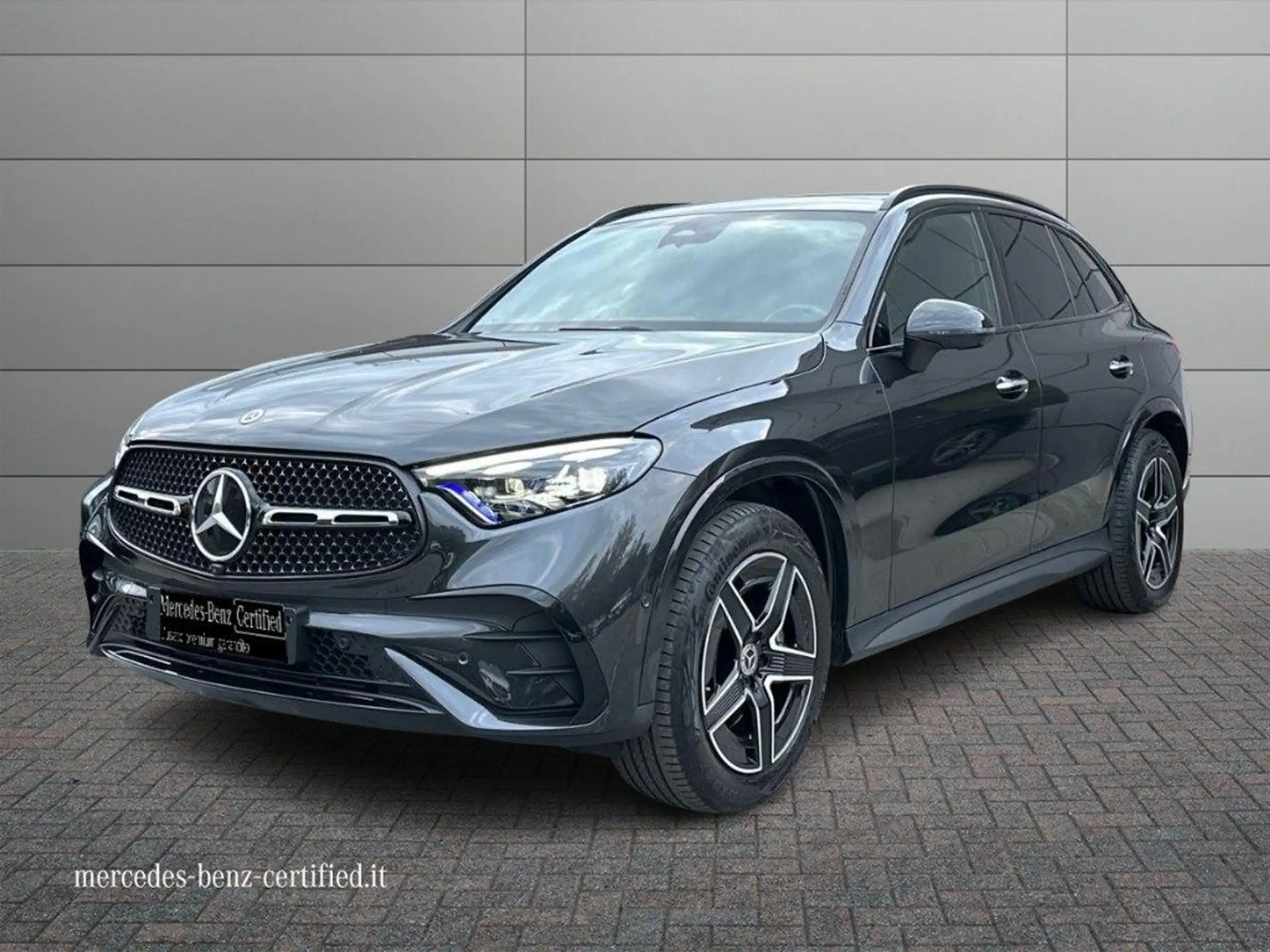 Mercedes-Benz - GLC 220