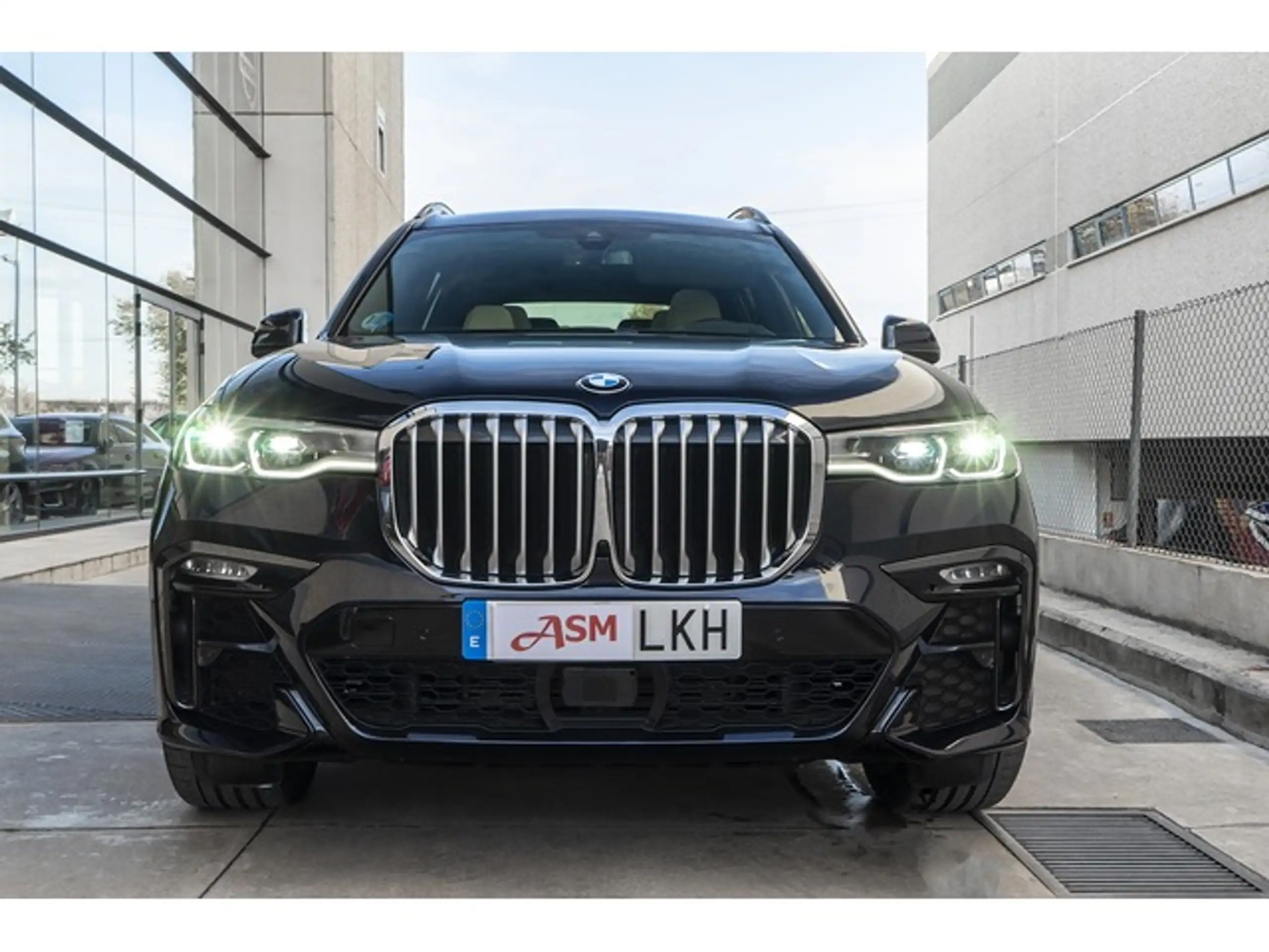 BMW - X7