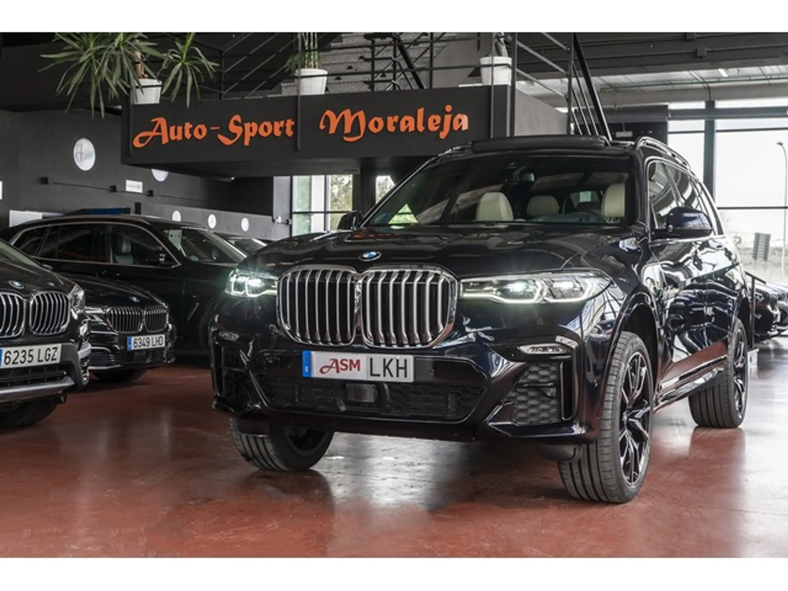 BMW - X7