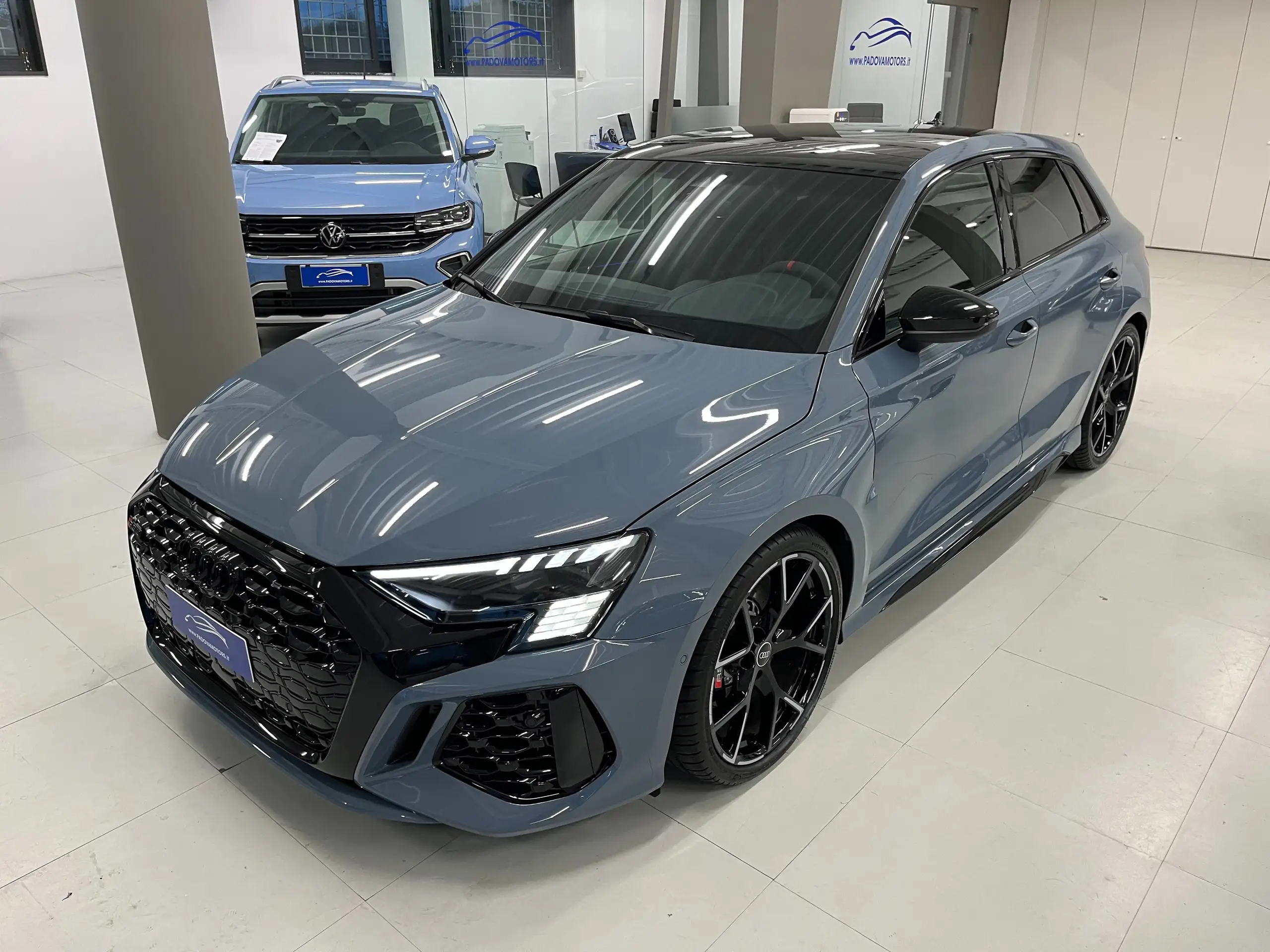 Audi - RS3