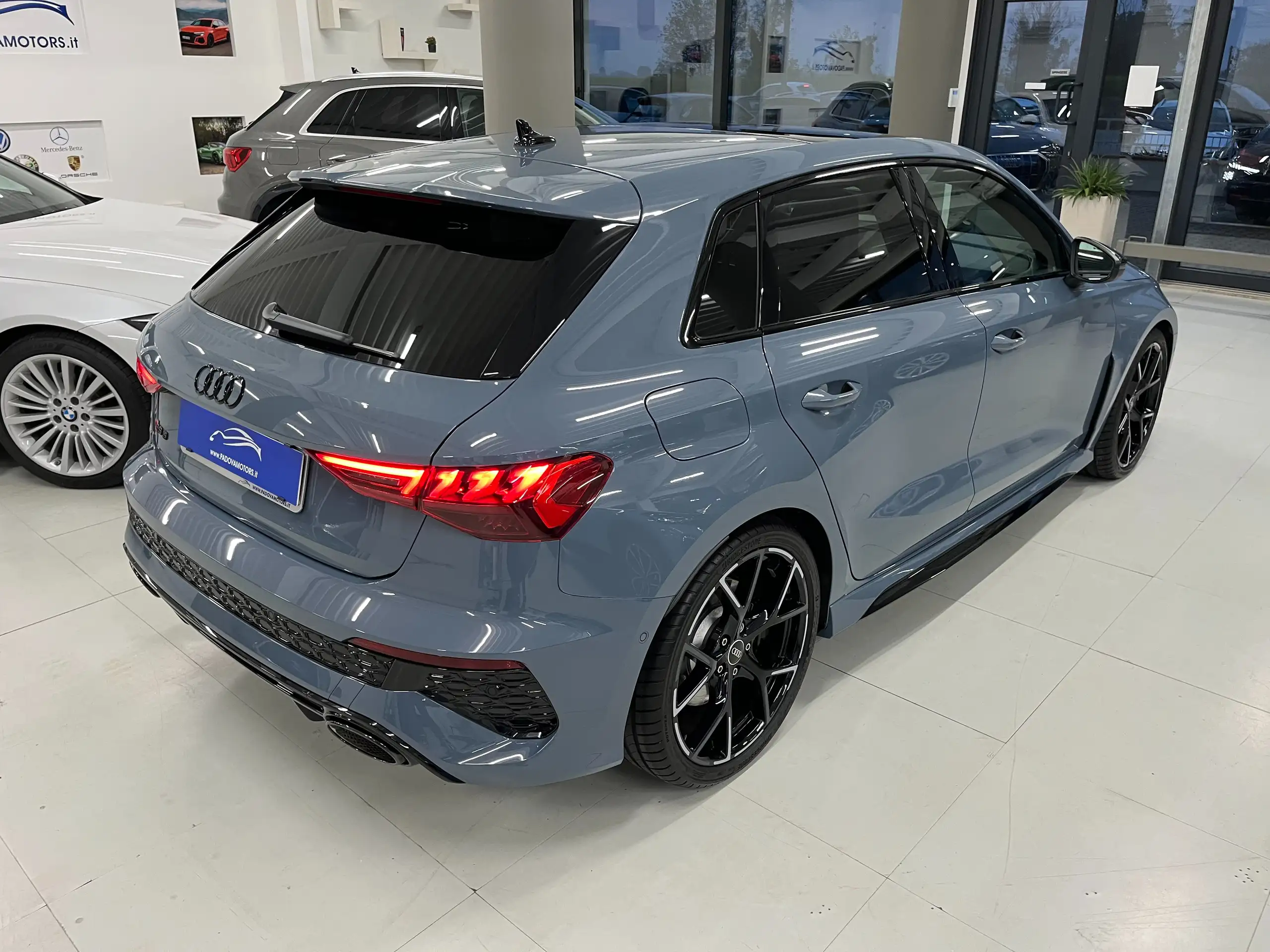 Audi - RS3