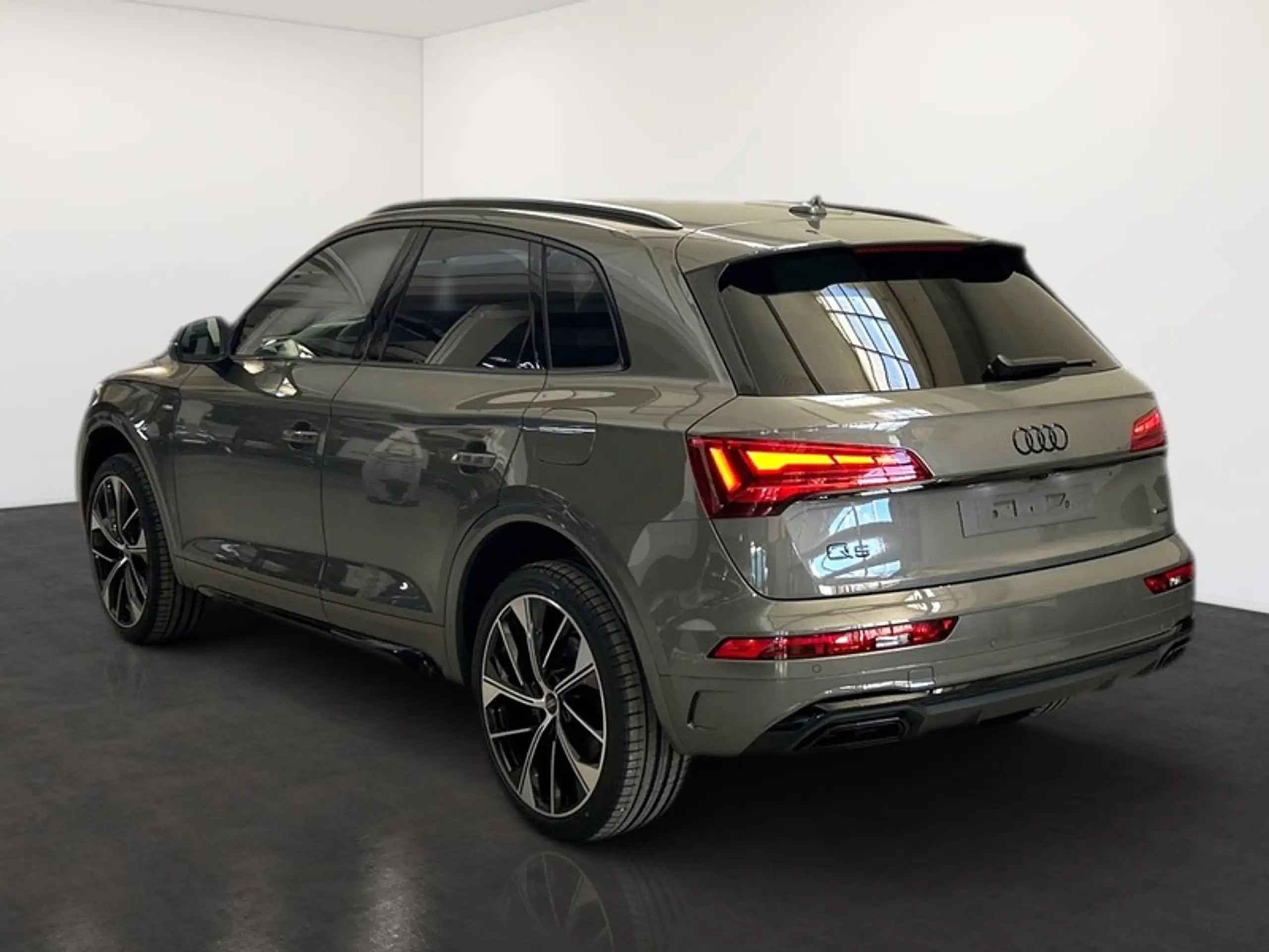 Audi - Q5