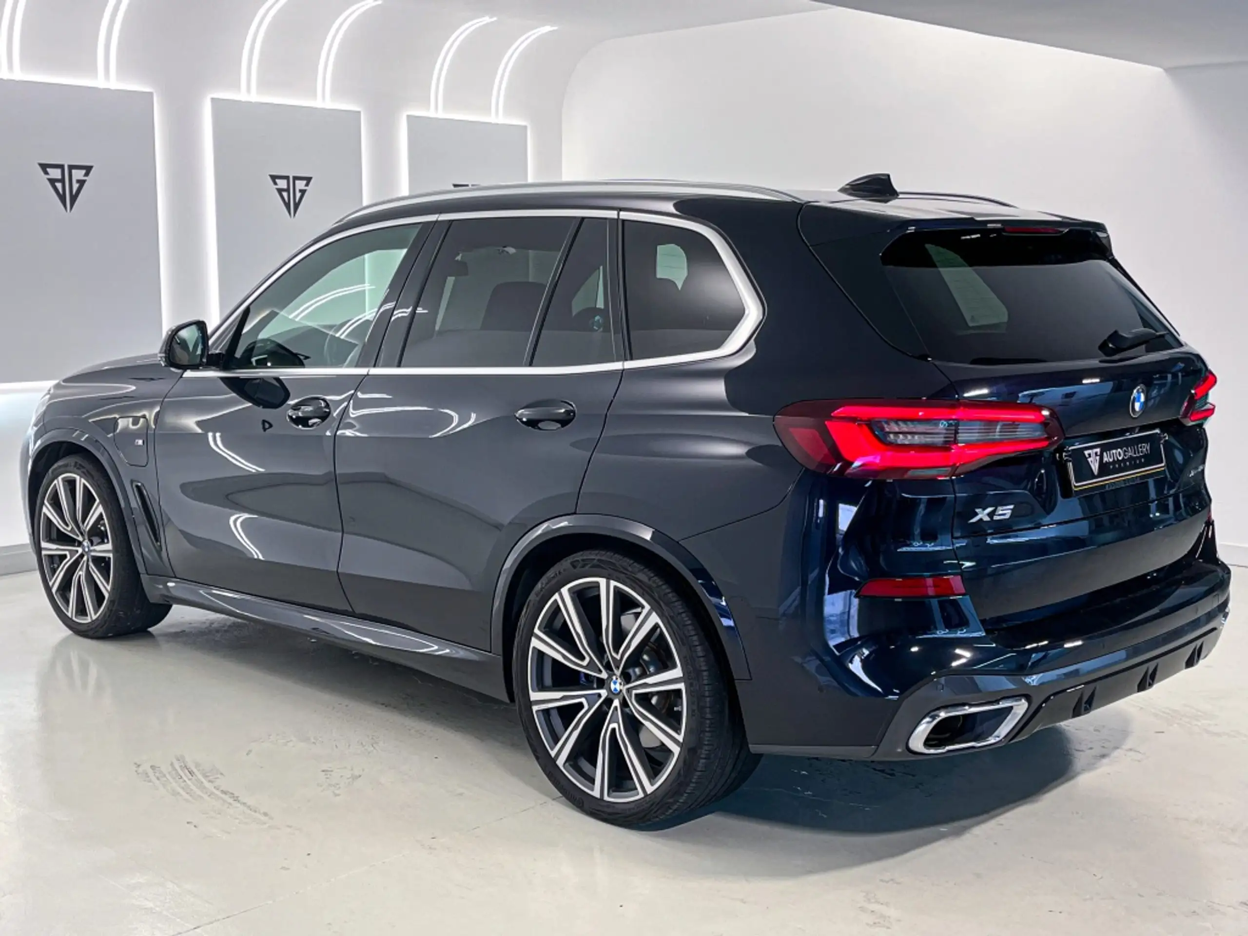 BMW - X5