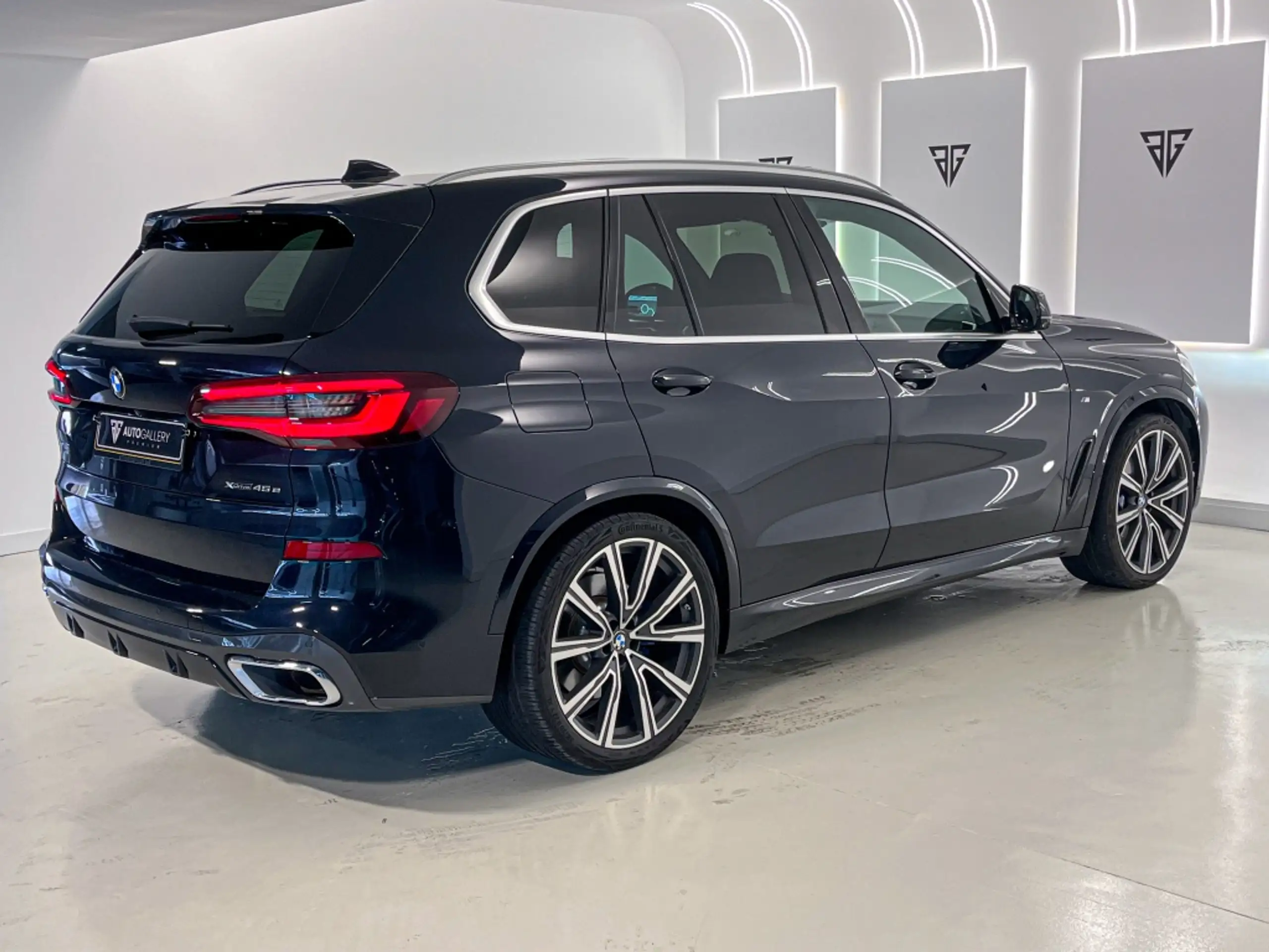 BMW - X5