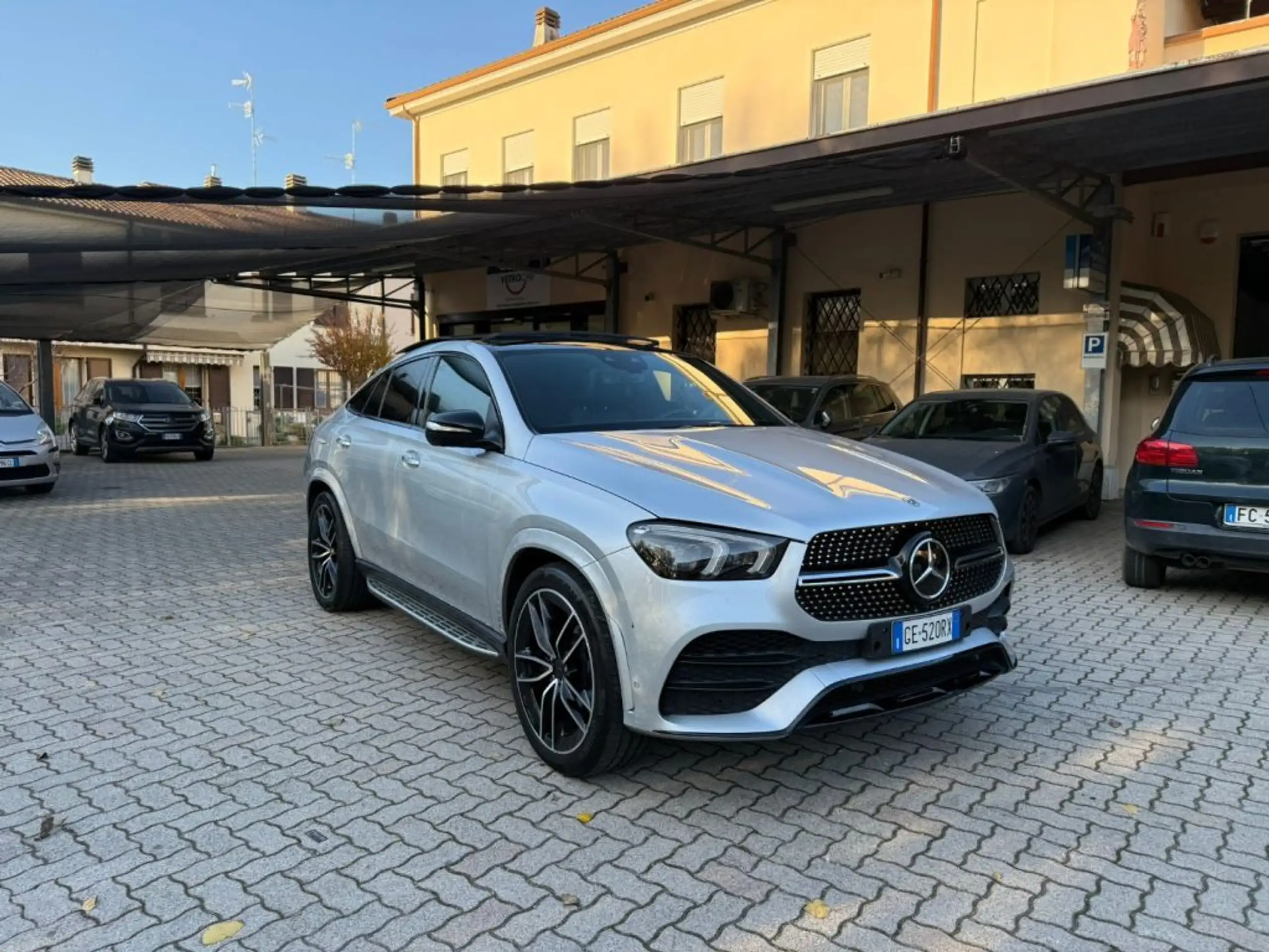 Mercedes-Benz - GLE 350