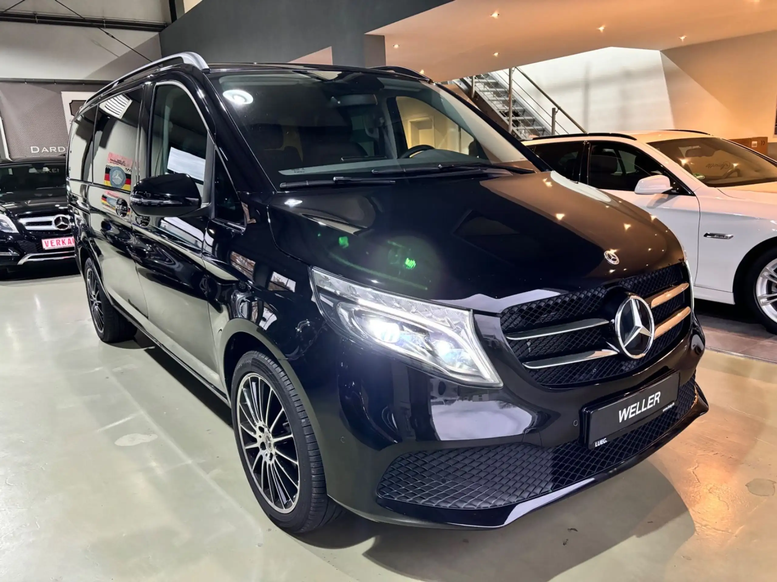 Mercedes-Benz - V 250