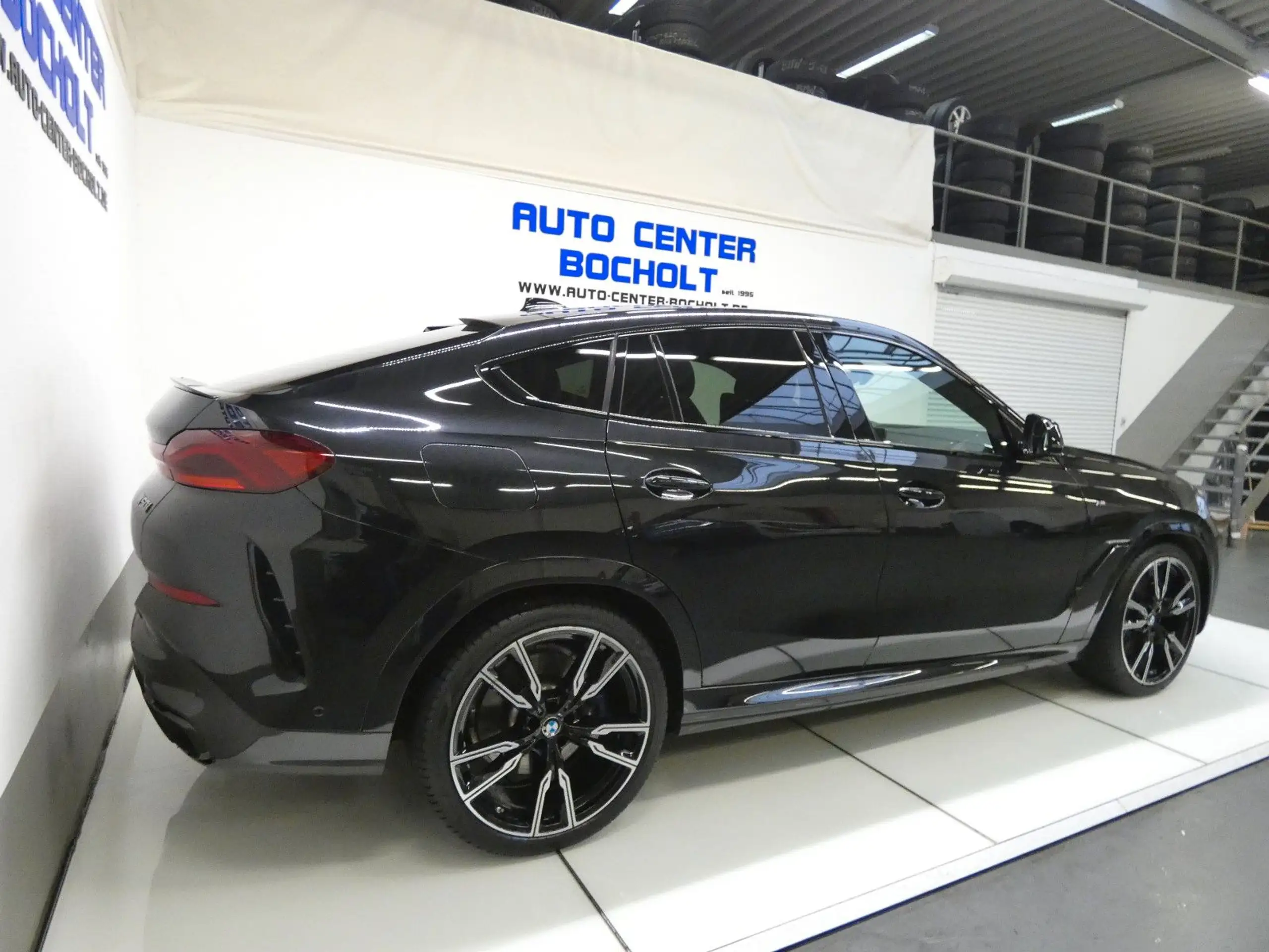 BMW - X6 M