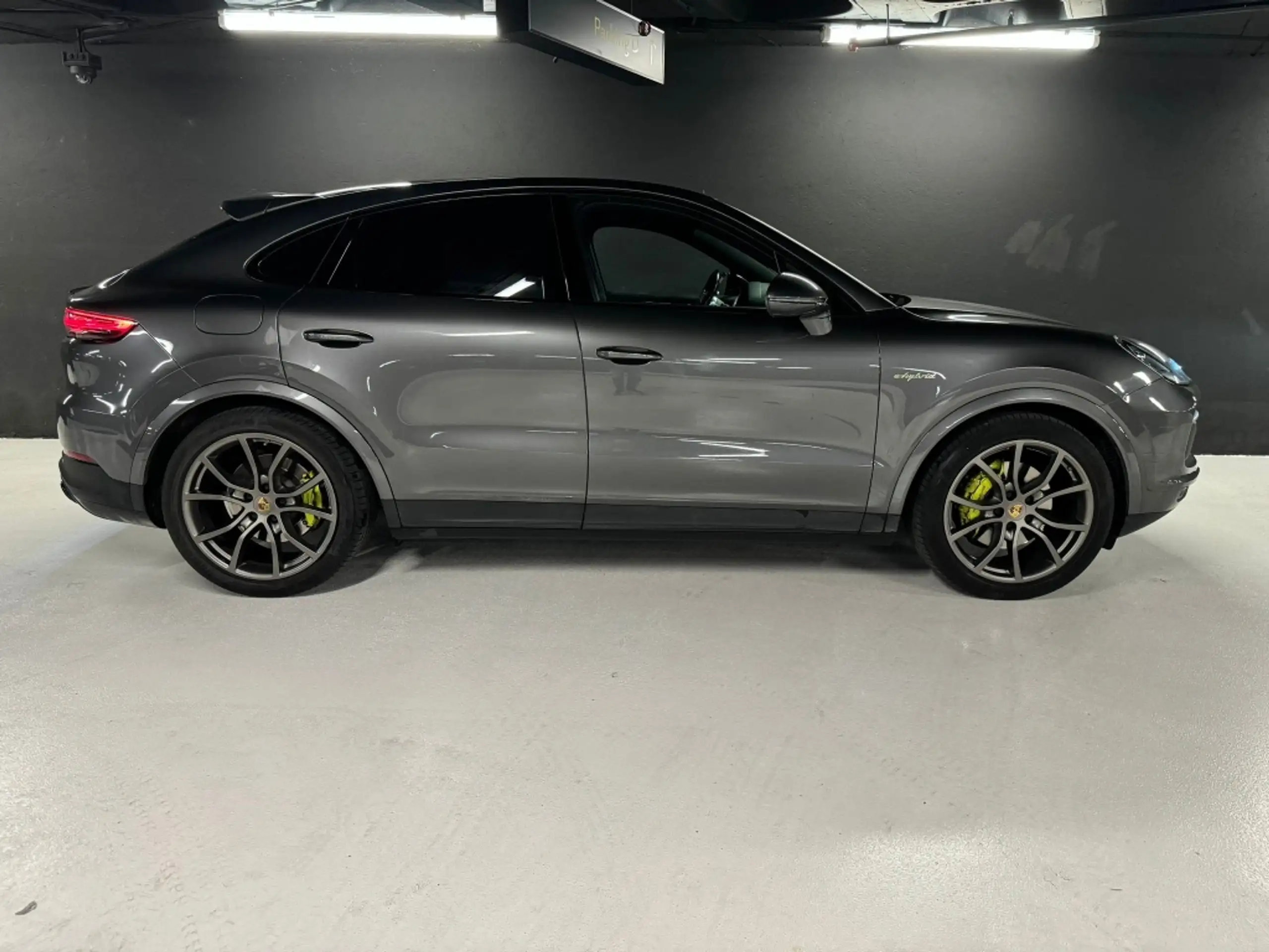 Porsche - Cayenne