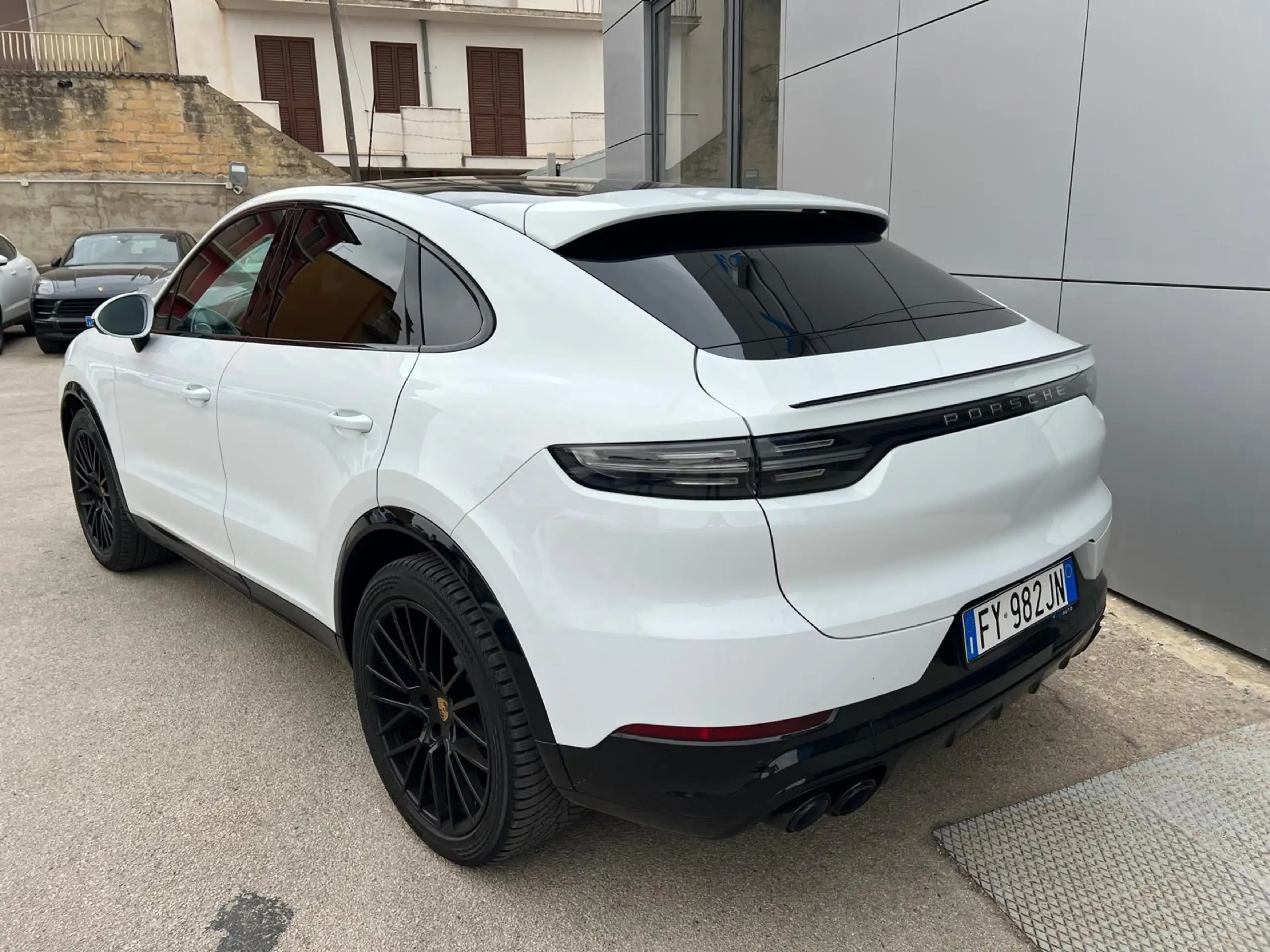 Porsche - Cayenne