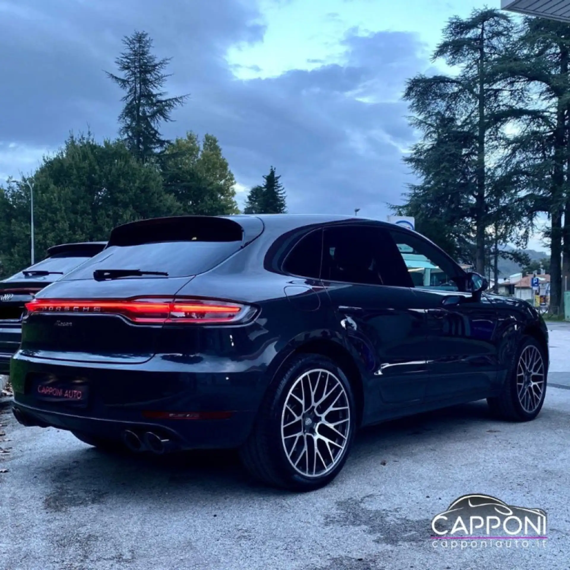 Porsche - Macan