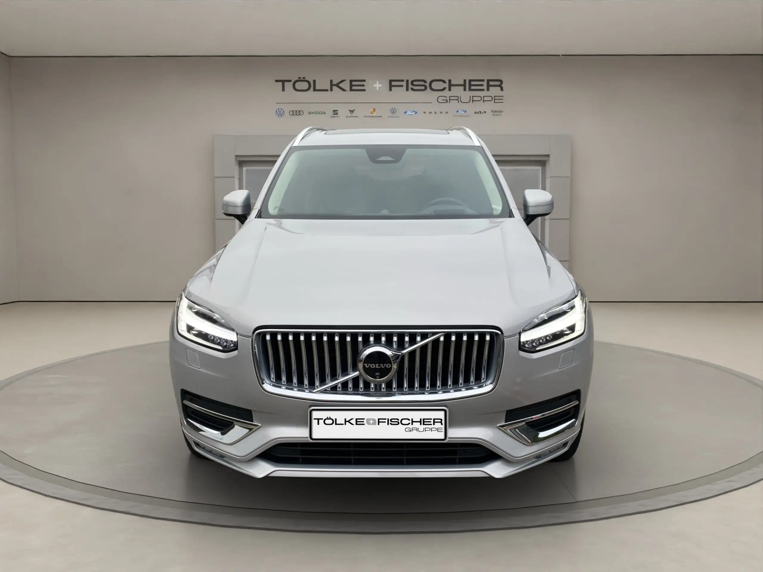 Volvo - XC90