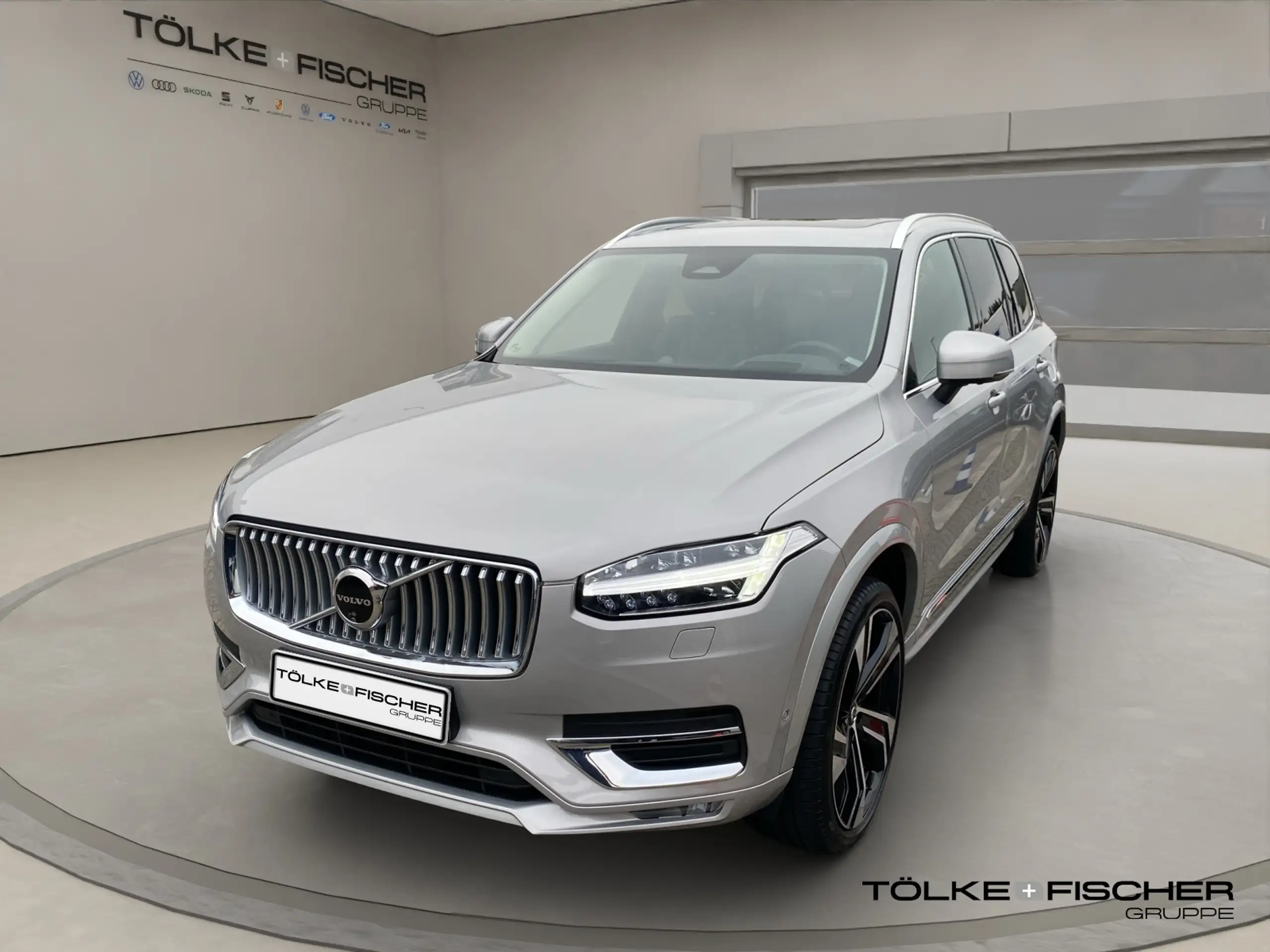 Volvo - XC90