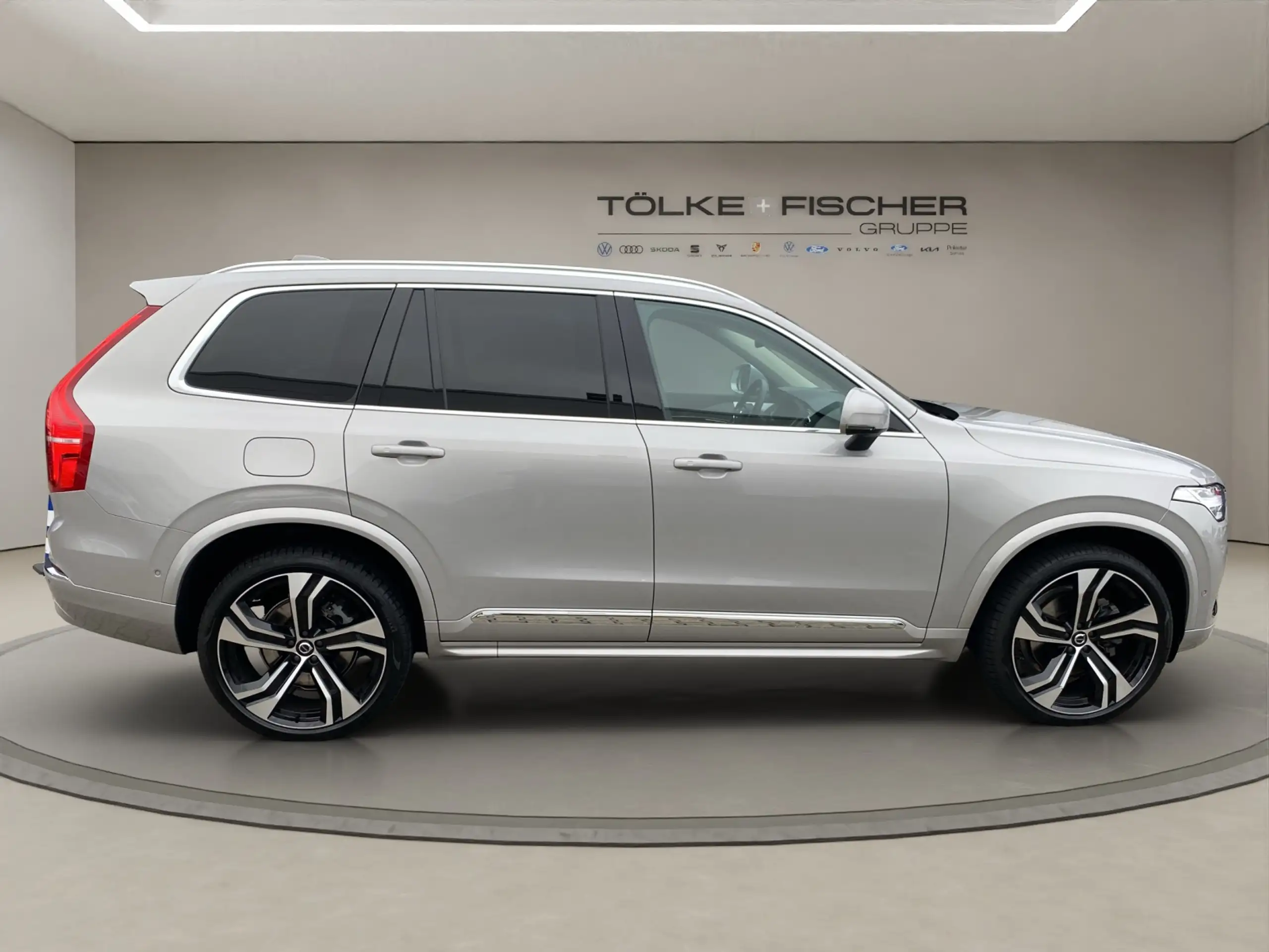 Volvo - XC90